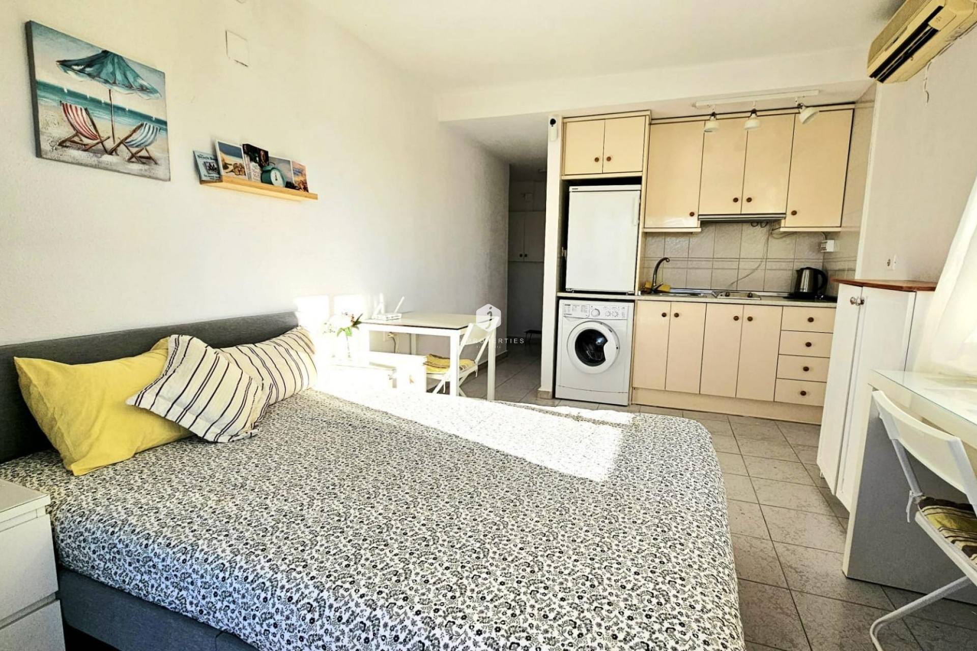 Resale - Apartment / flat -
Torrevieja - Torreblanca