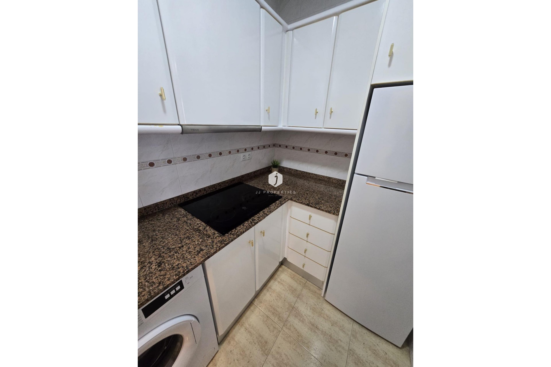 Resale - Apartment / flat -
Torrevieja - Torreblanca