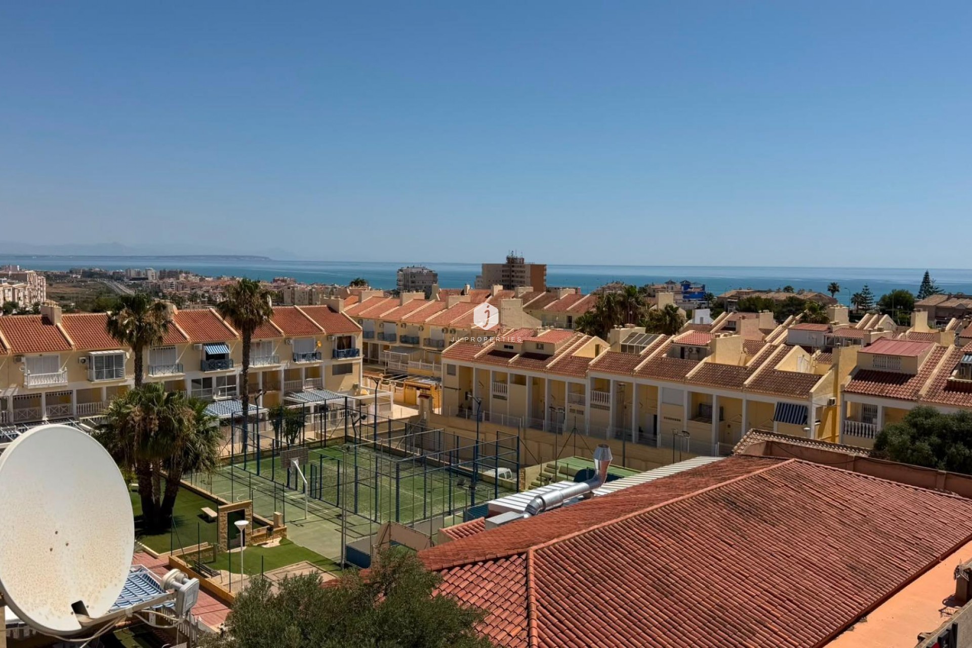 Resale - Apartment / flat -
Torrevieja - Torreblanca