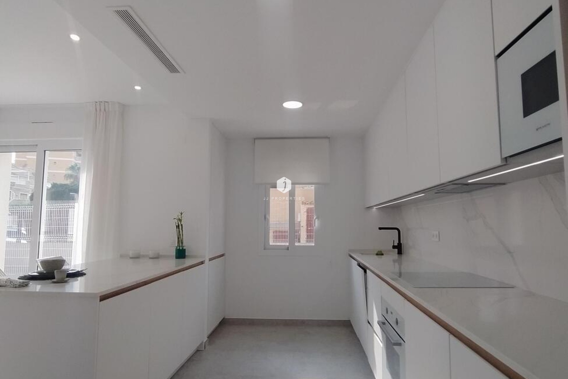 Resale - Apartment / flat -
Torrevieja - Torreblanca