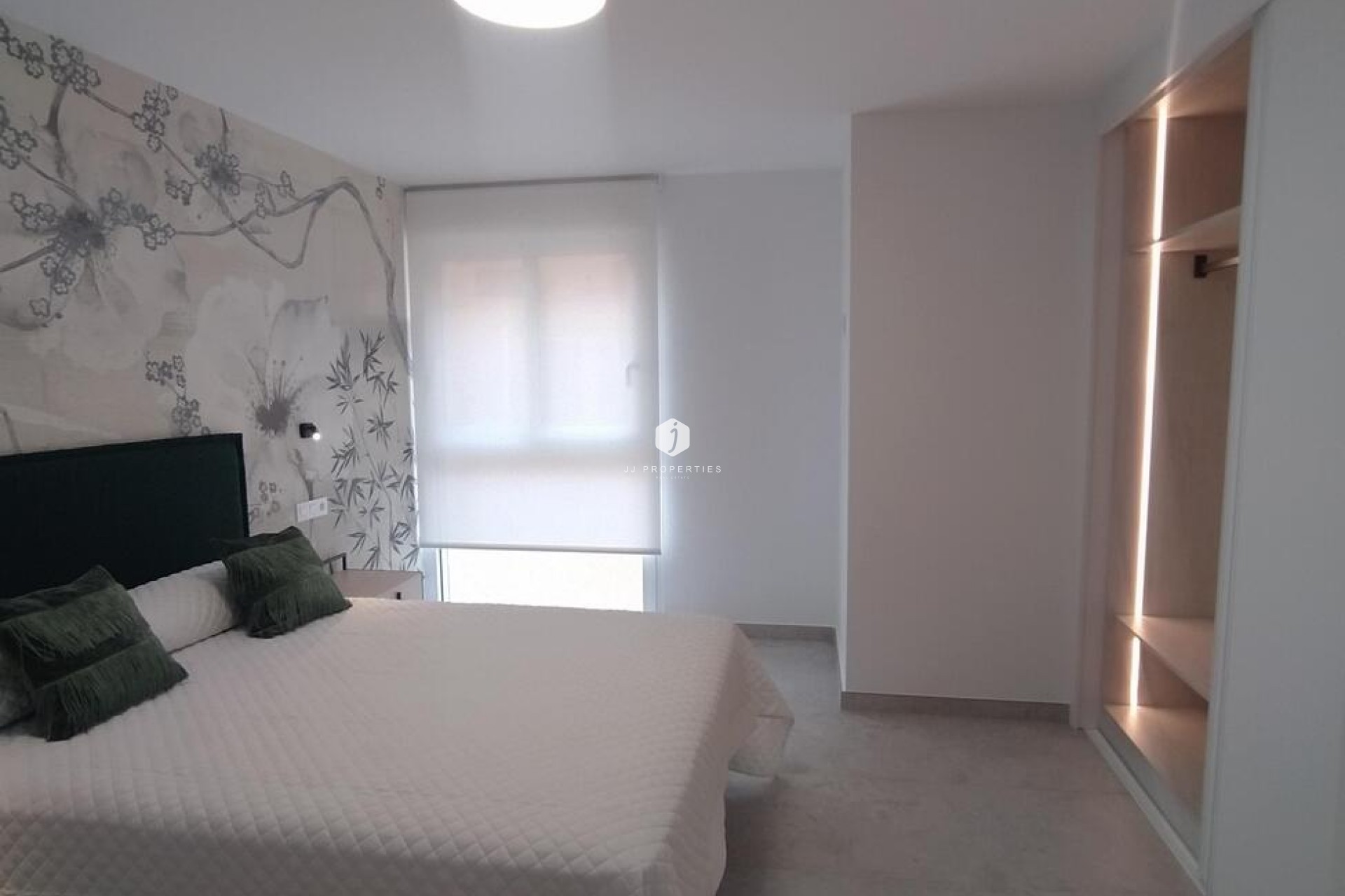 Resale - Apartment / flat -
Torrevieja - Torreblanca