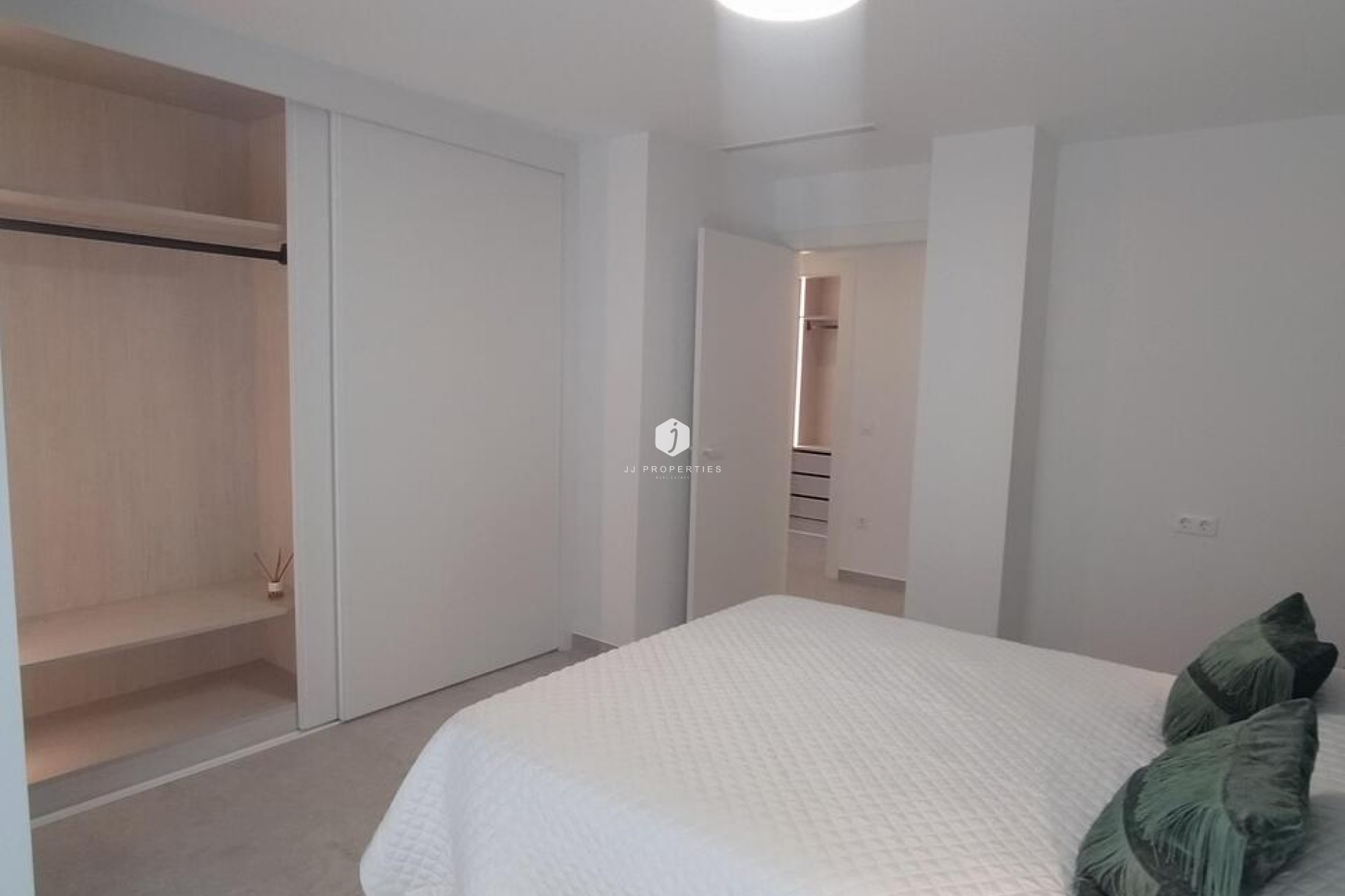 Resale - Apartment / flat -
Torrevieja - Torreblanca