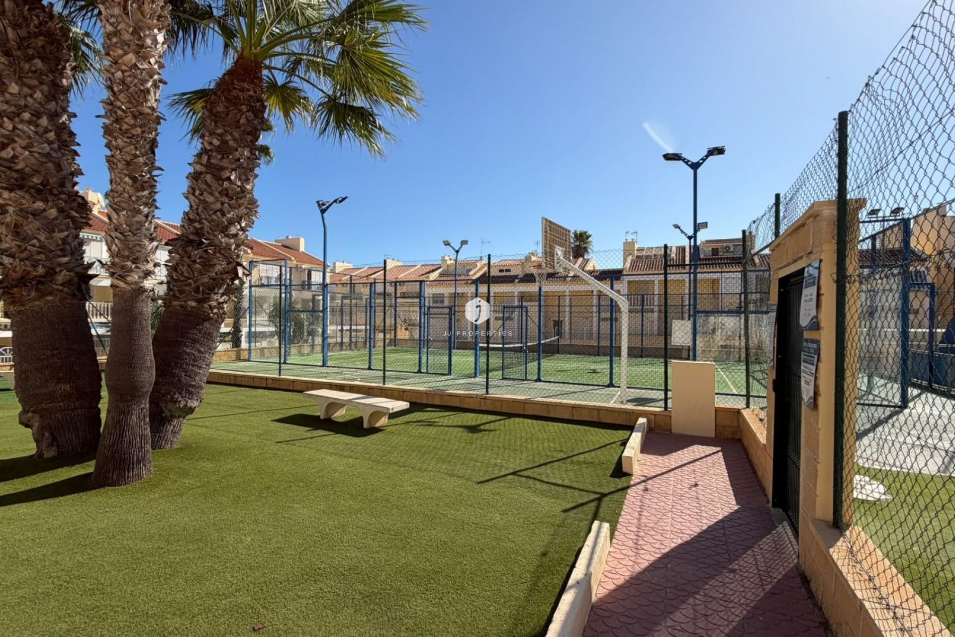 Resale - Apartment / flat -
Torrevieja - Torreblanca