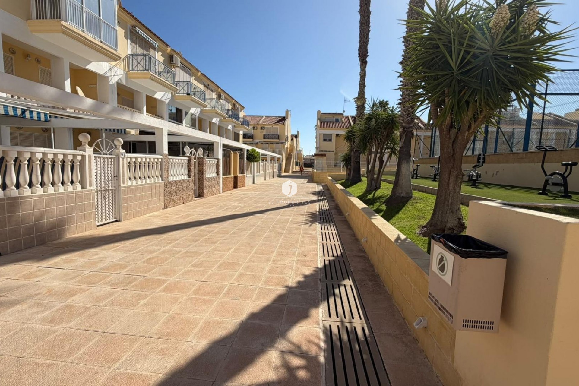 Resale - Apartment / flat -
Torrevieja - Torreblanca