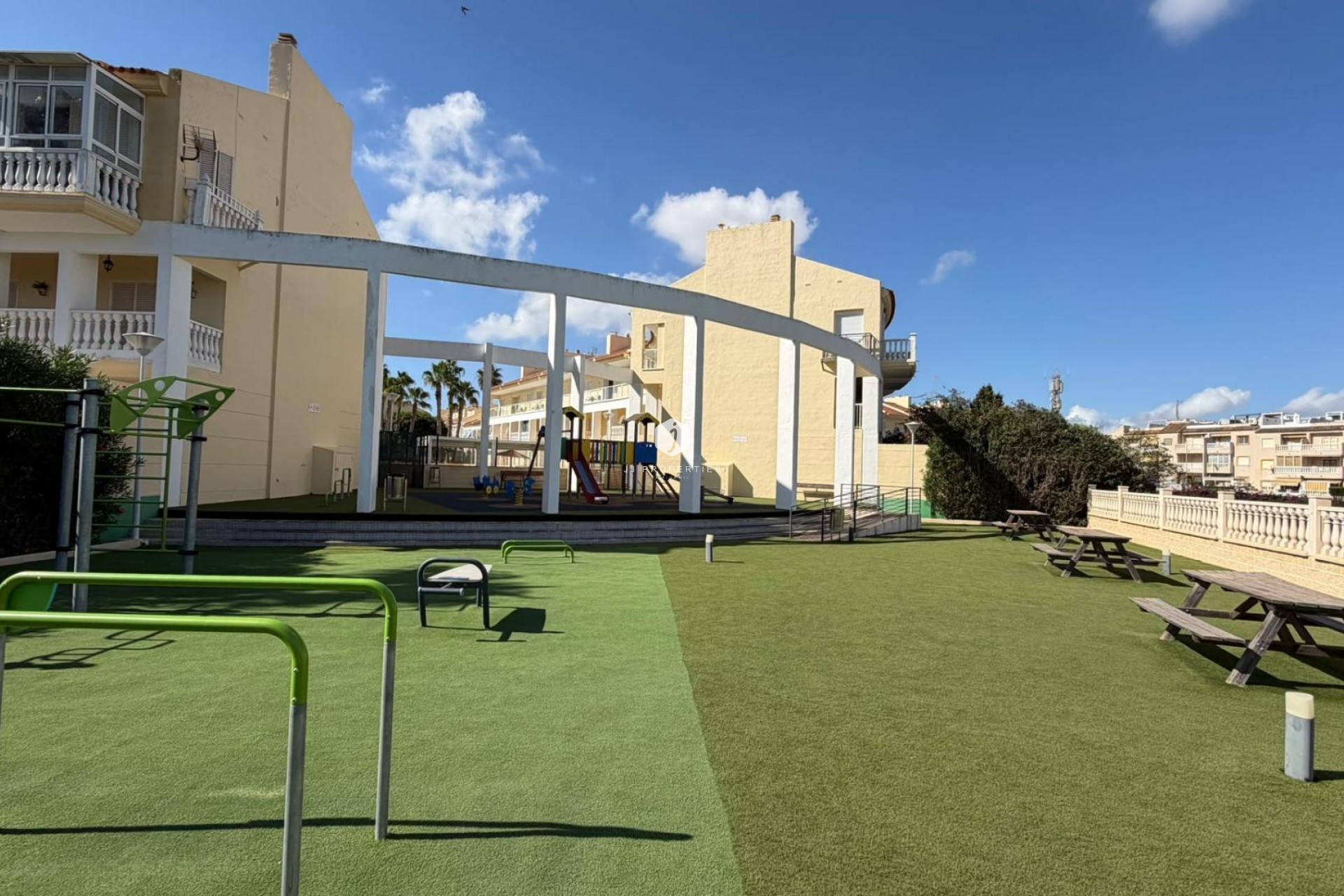 Resale - Apartment / flat -
Torrevieja - Torreblanca