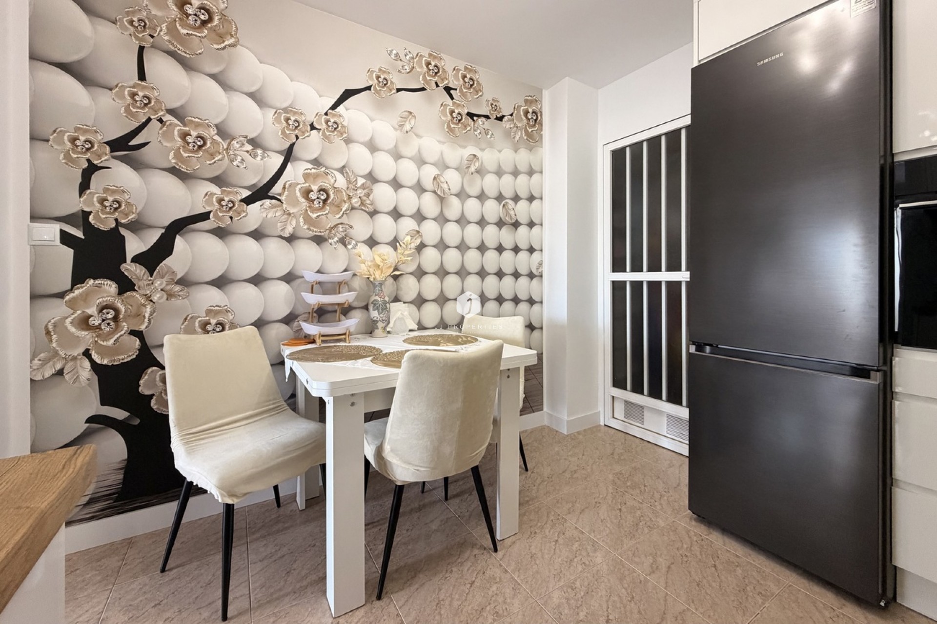 Resale - Apartment / flat -
Torrevieja - Urb. Calas Blancas III