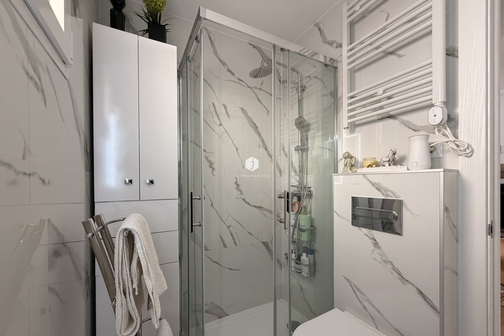 Resale - Apartment / flat -
Torrevieja - Urb. Calas Blancas III