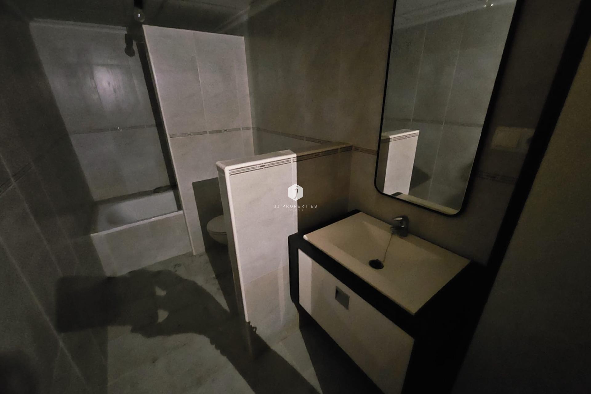 Resale - Apartment / flat -
Torrevieja