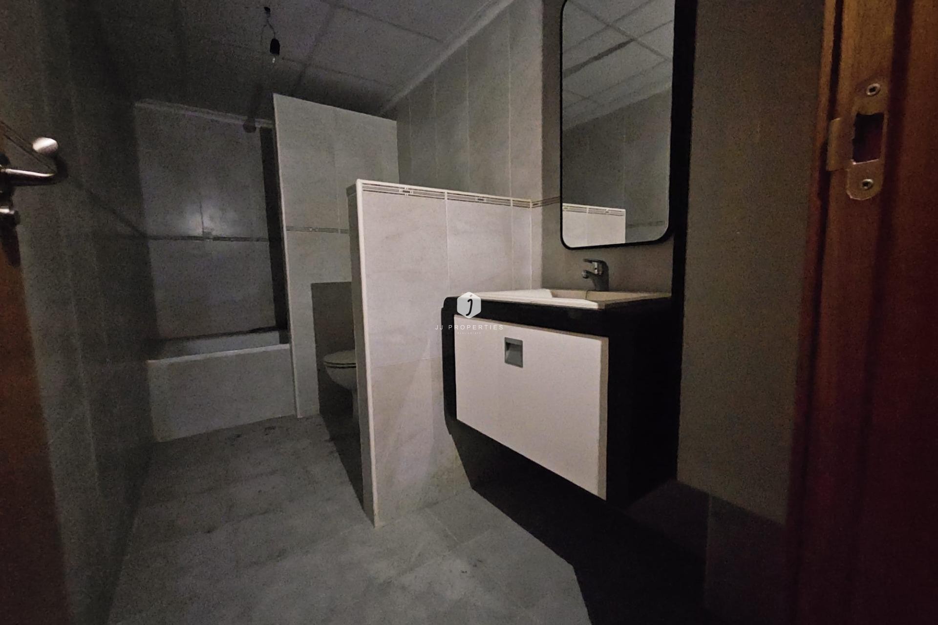 Resale - Apartment / flat -
Torrevieja