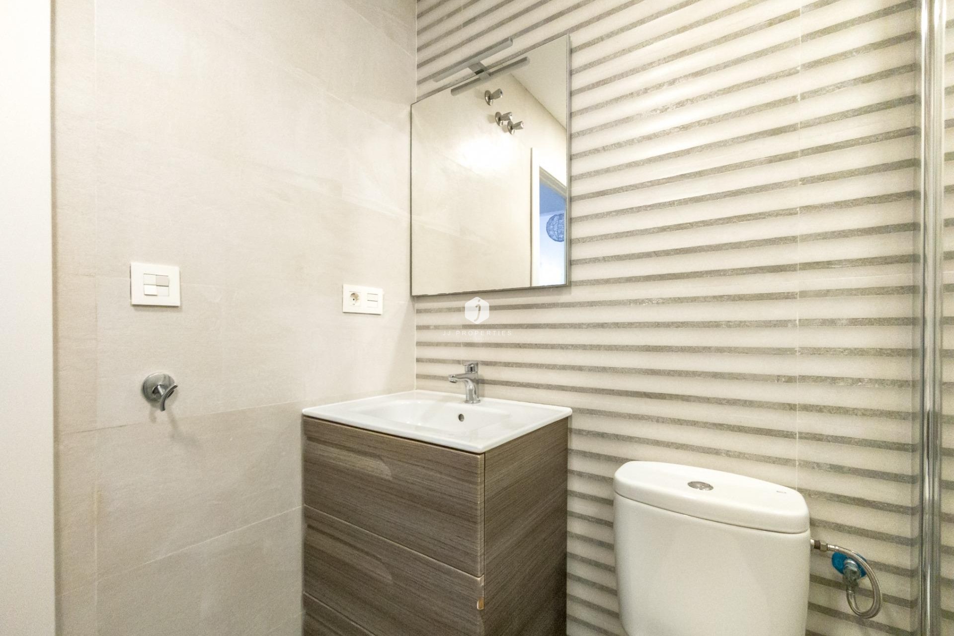 Resale - Apartment / flat -
Torrevieja