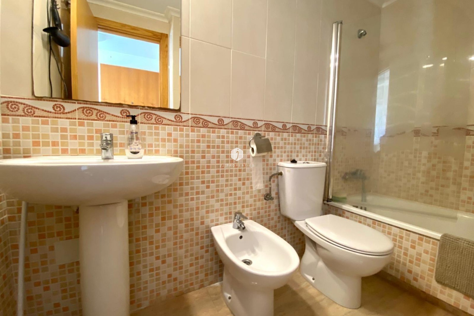 Resale - Apartment / flat -
Torrevieja