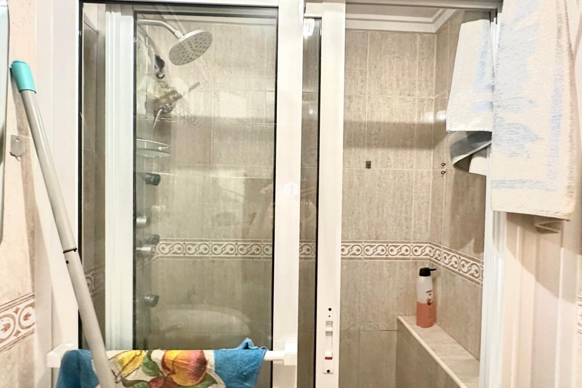 Resale - Apartment / flat -
Torrevieja