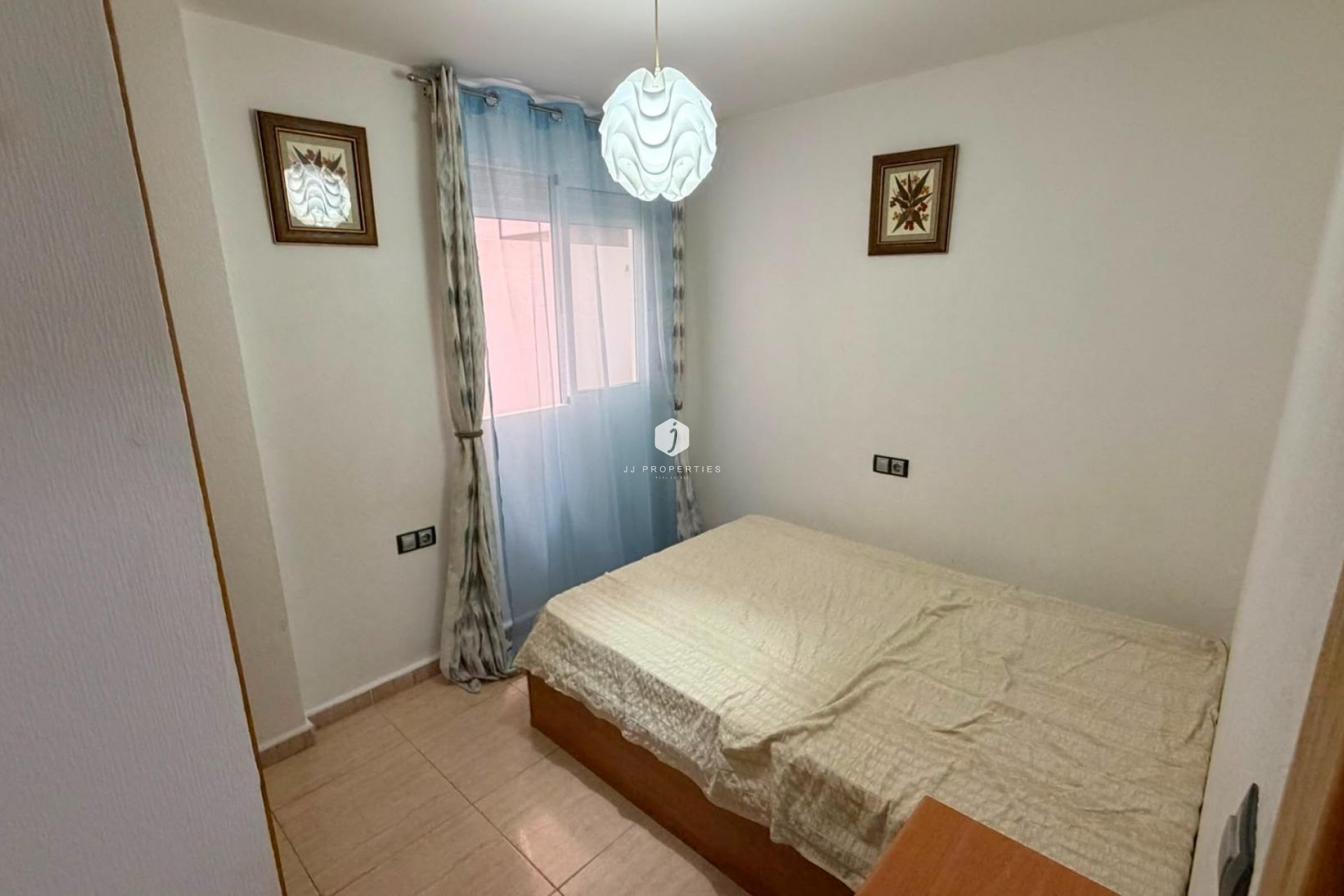 Resale - Apartment / flat -
Torrevieja