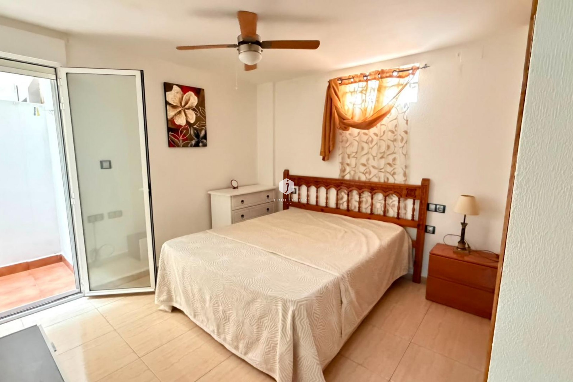 Resale - Apartment / flat -
Torrevieja