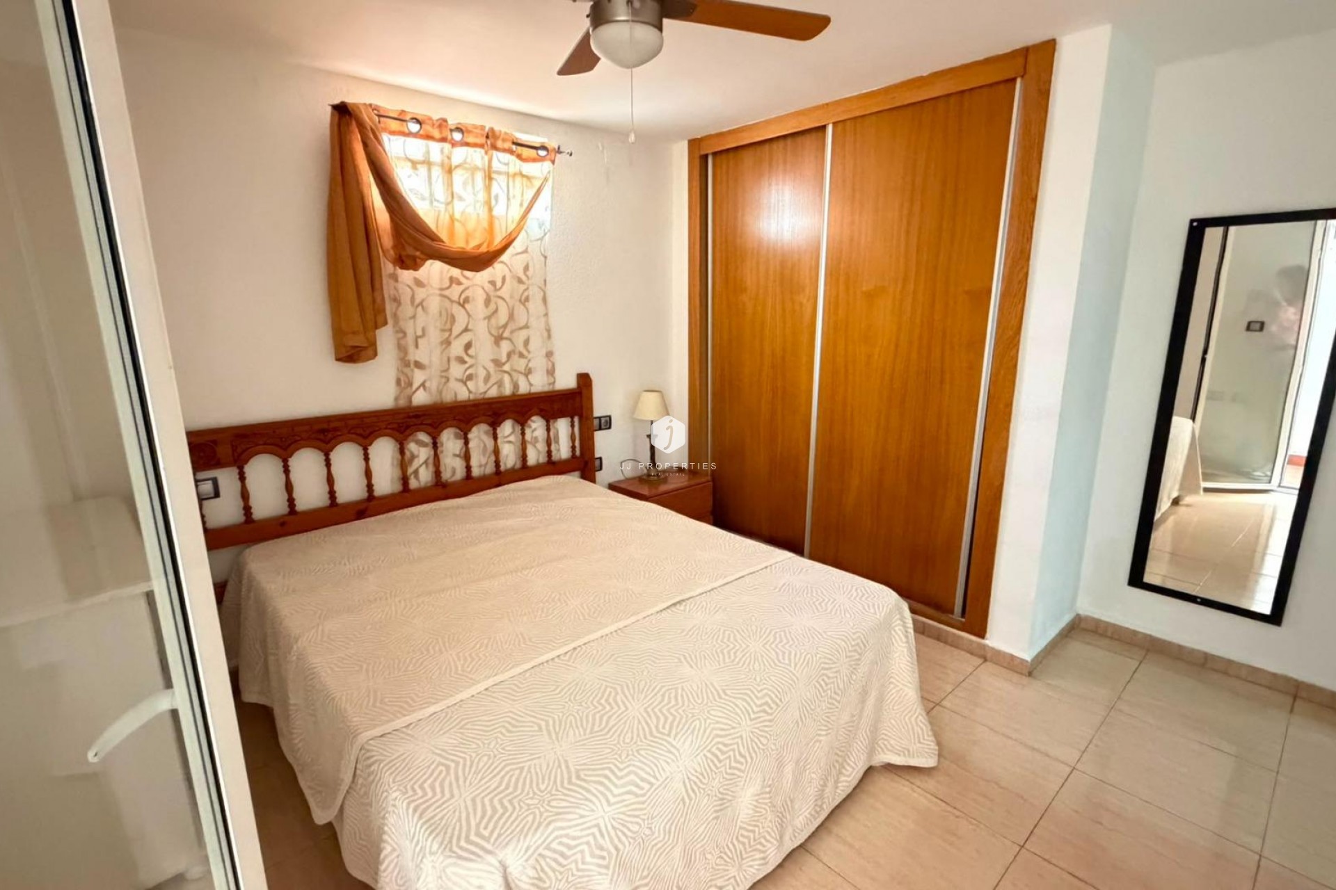 Resale - Apartment / flat -
Torrevieja