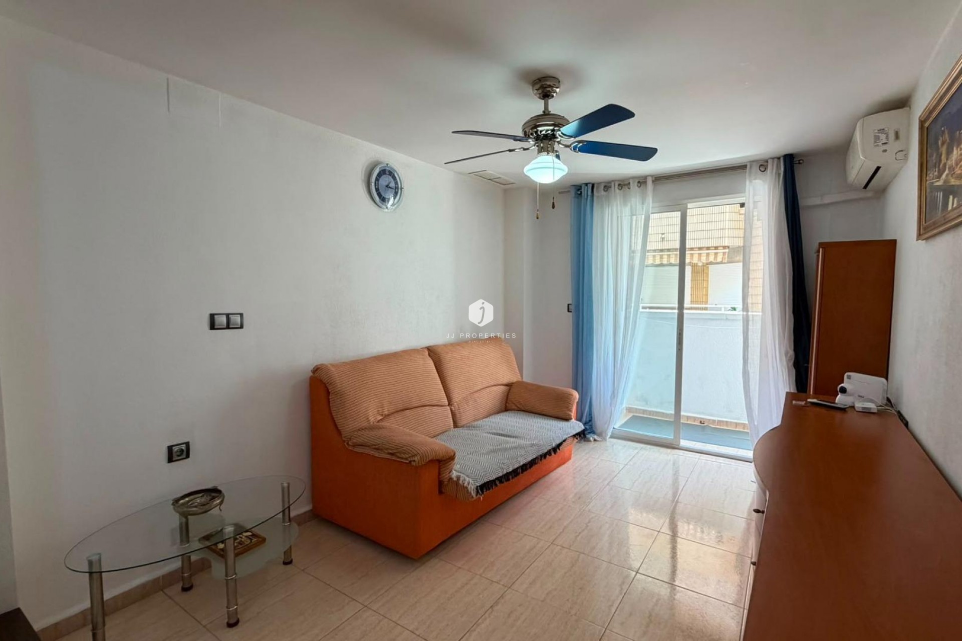 Resale - Apartment / flat -
Torrevieja
