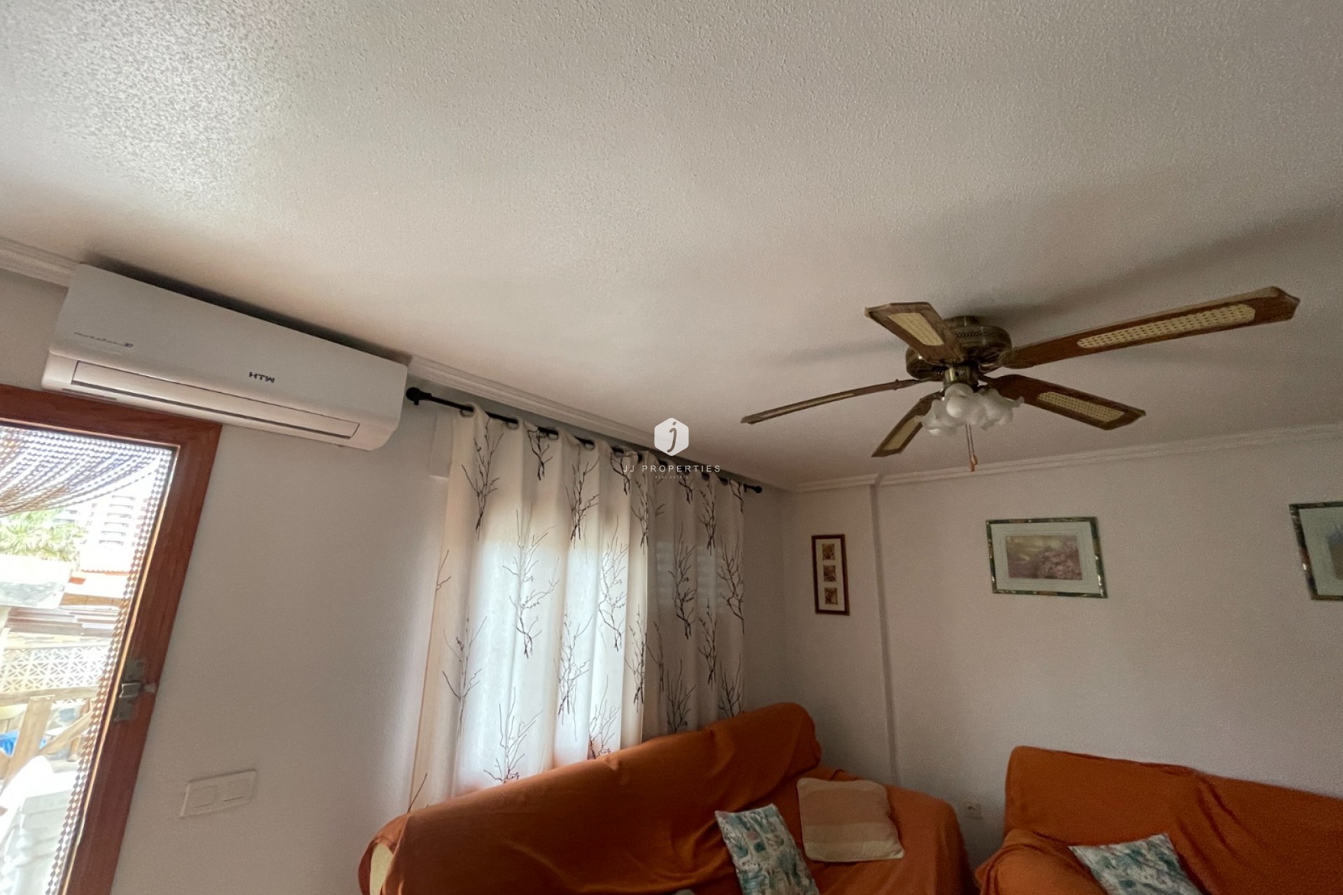 Resale - Bungalow -
La Mata - Costa Blanca