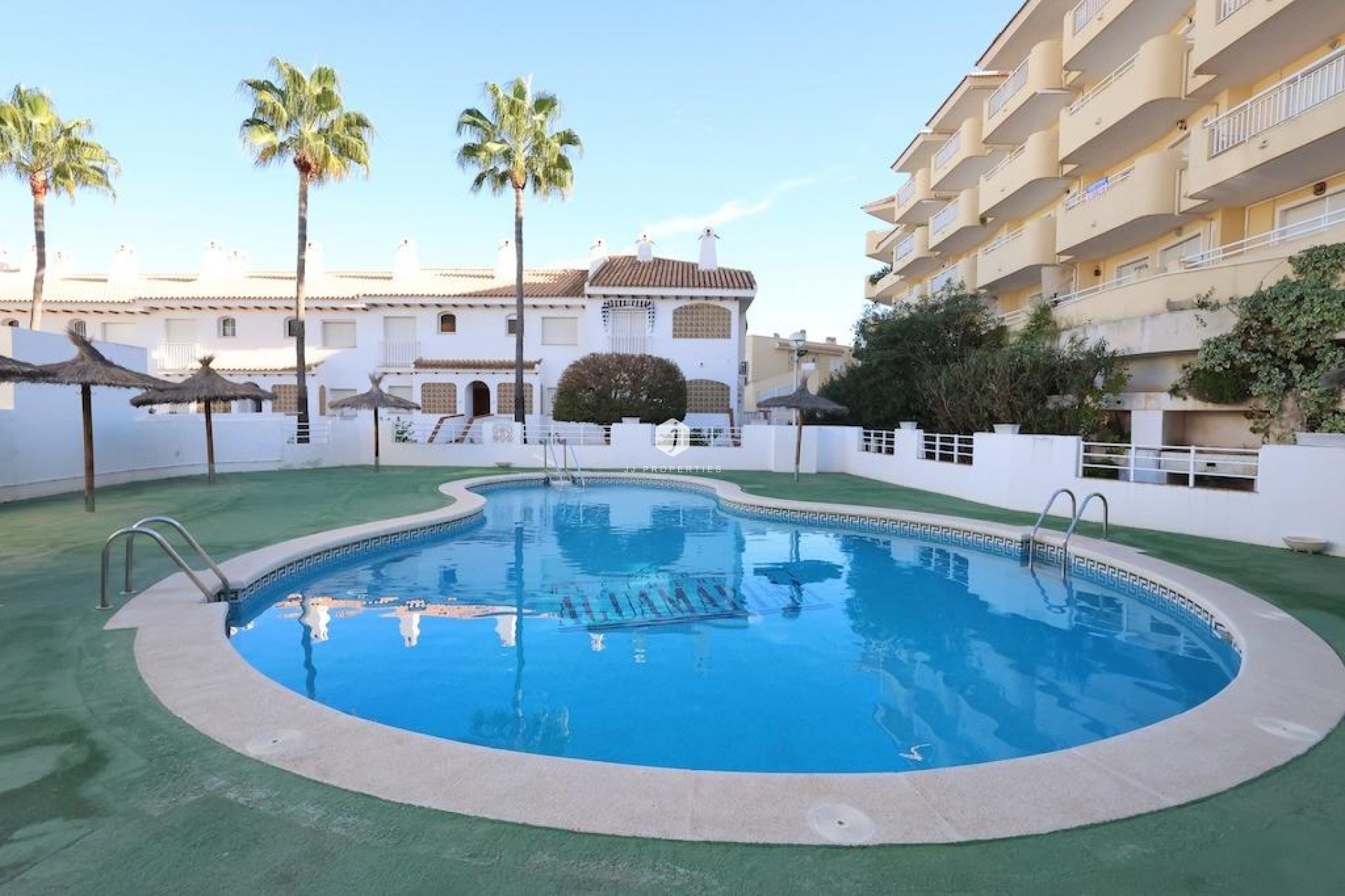 Resale - Bungalow -
Orihuela Costa - Costa Blanca