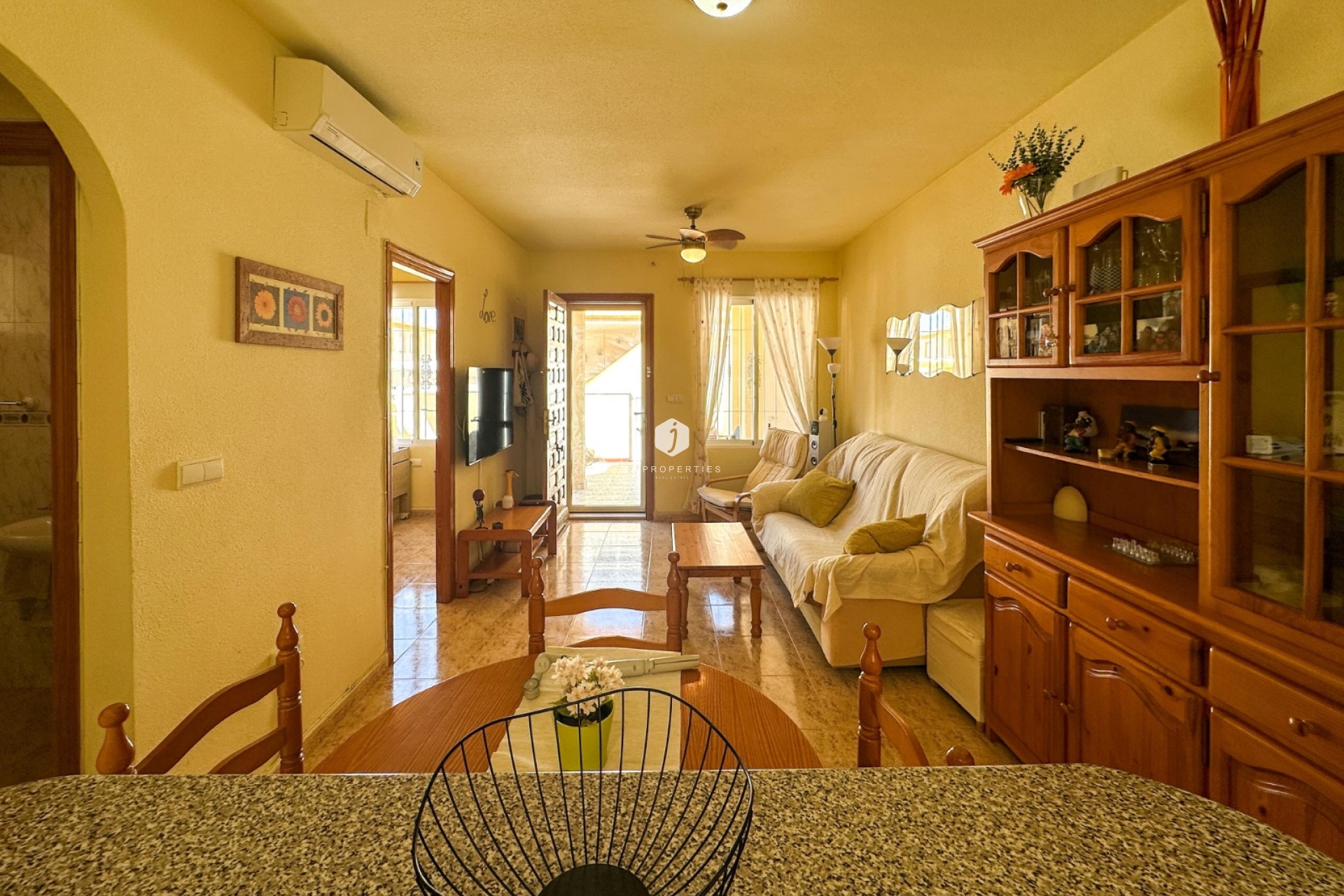 Resale - Bungalow -
Orihuela Costa - Costa Blanca