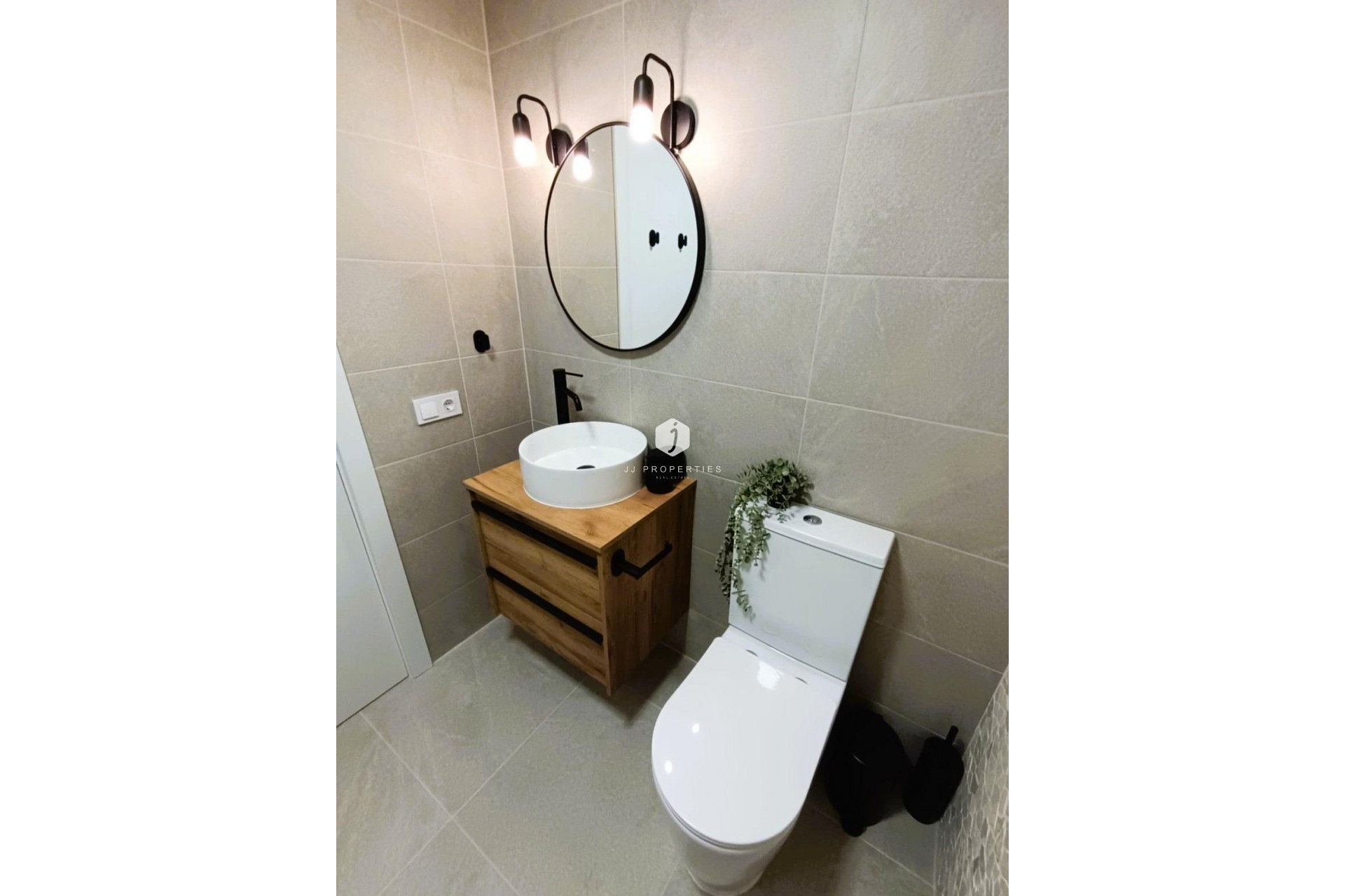 Resale - Bungalow -
Orihuela Costa - Costa Blanca