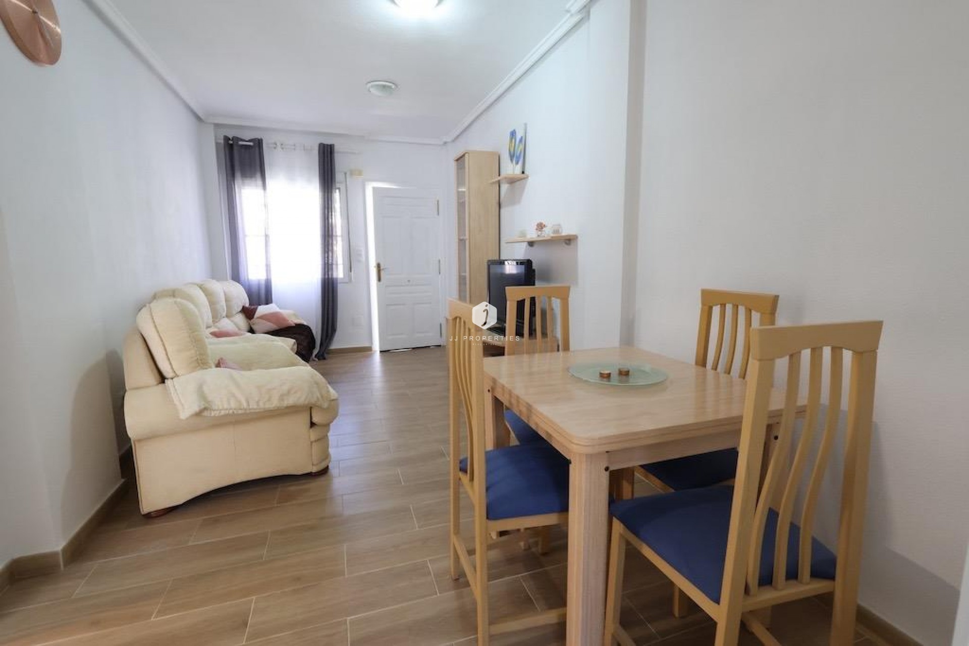 Resale - Bungalow -
Orihuela Costa - Costa Blanca