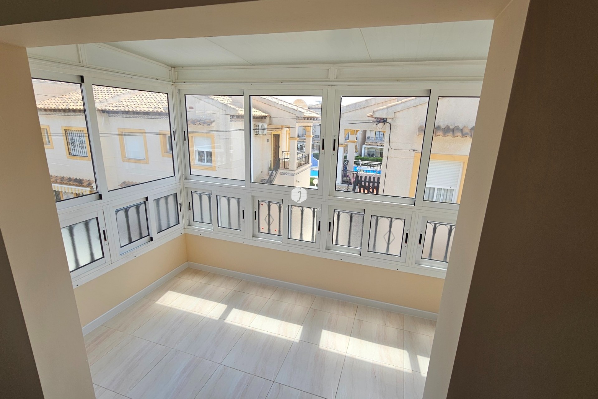 Resale - Bungalow -
Orihuela Costa - Costa Blanca