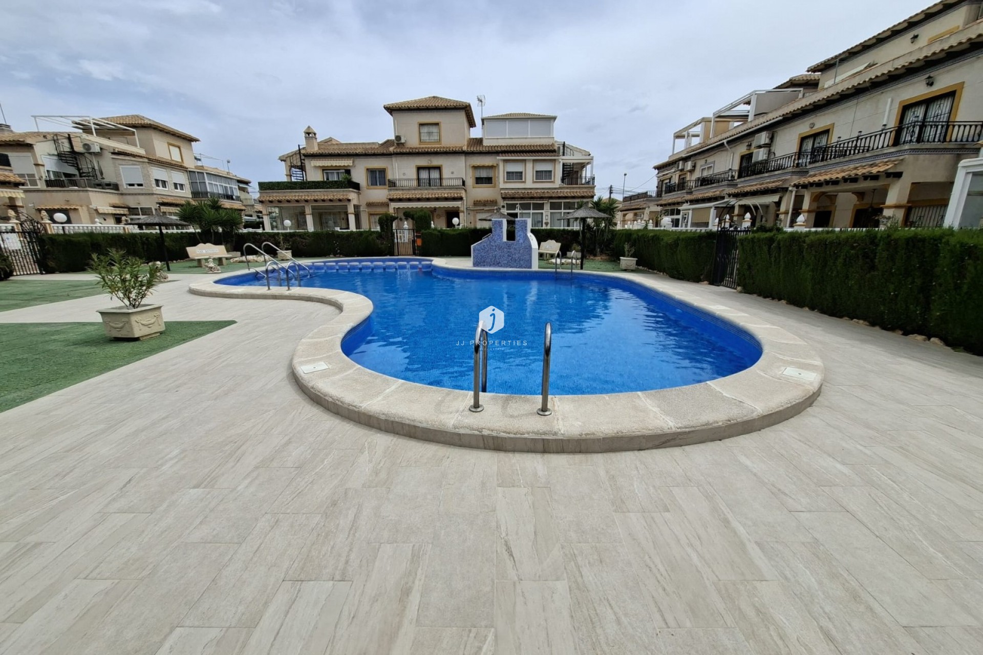 Resale - Bungalow -
Orihuela Costa - Costa Blanca