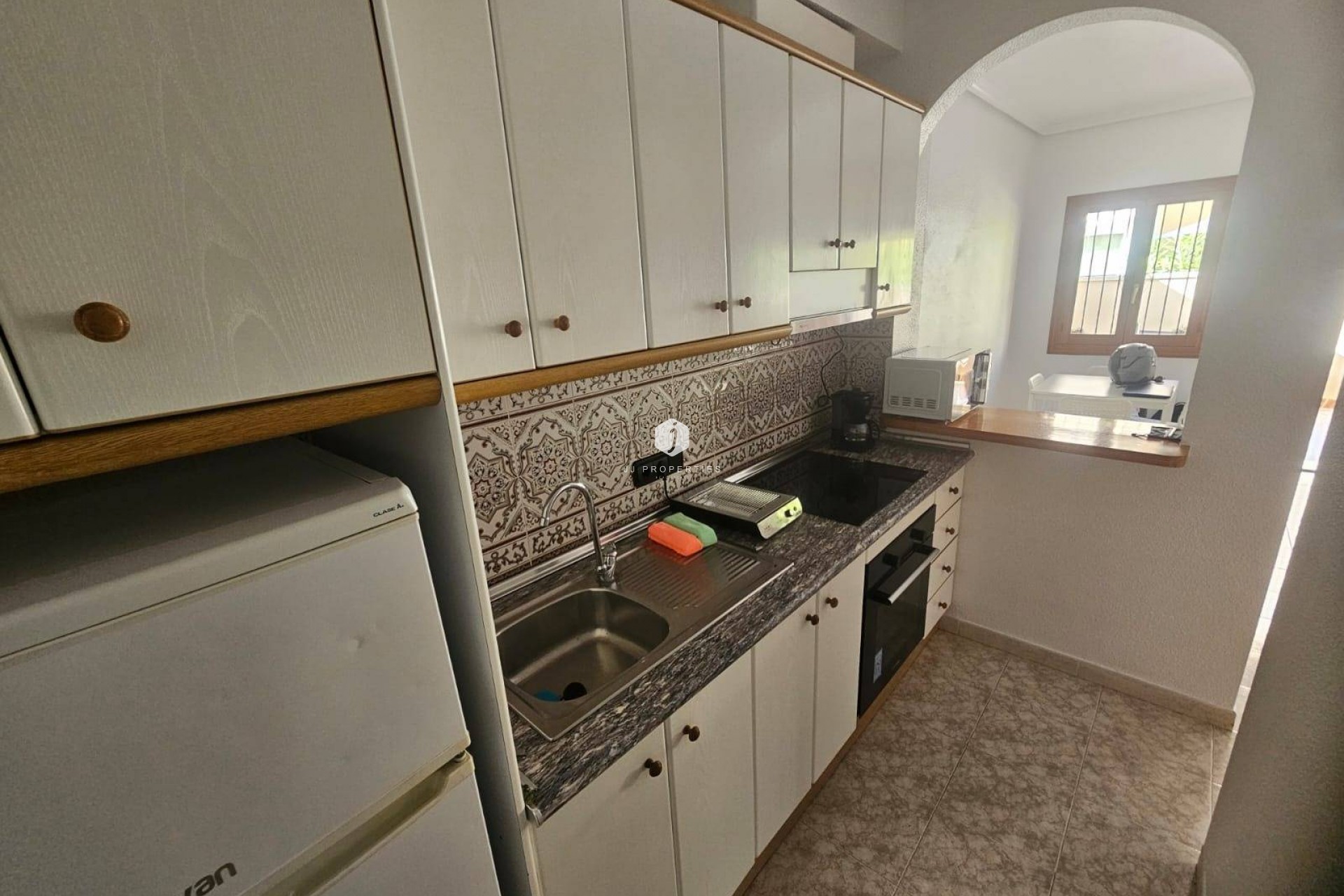 Resale - Bungalow -
Orihuela Costa - La Zenia