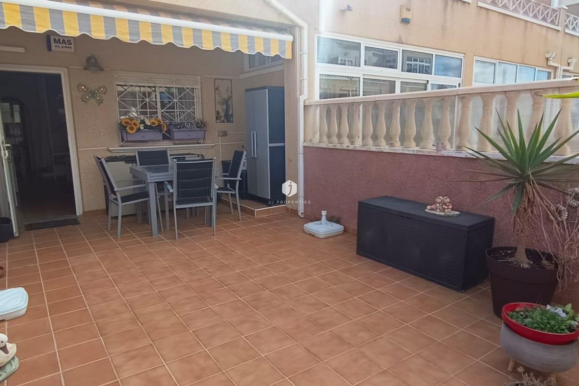 Resale - Bungalow -
Orihuela Costa - Los Almendros-la Florida