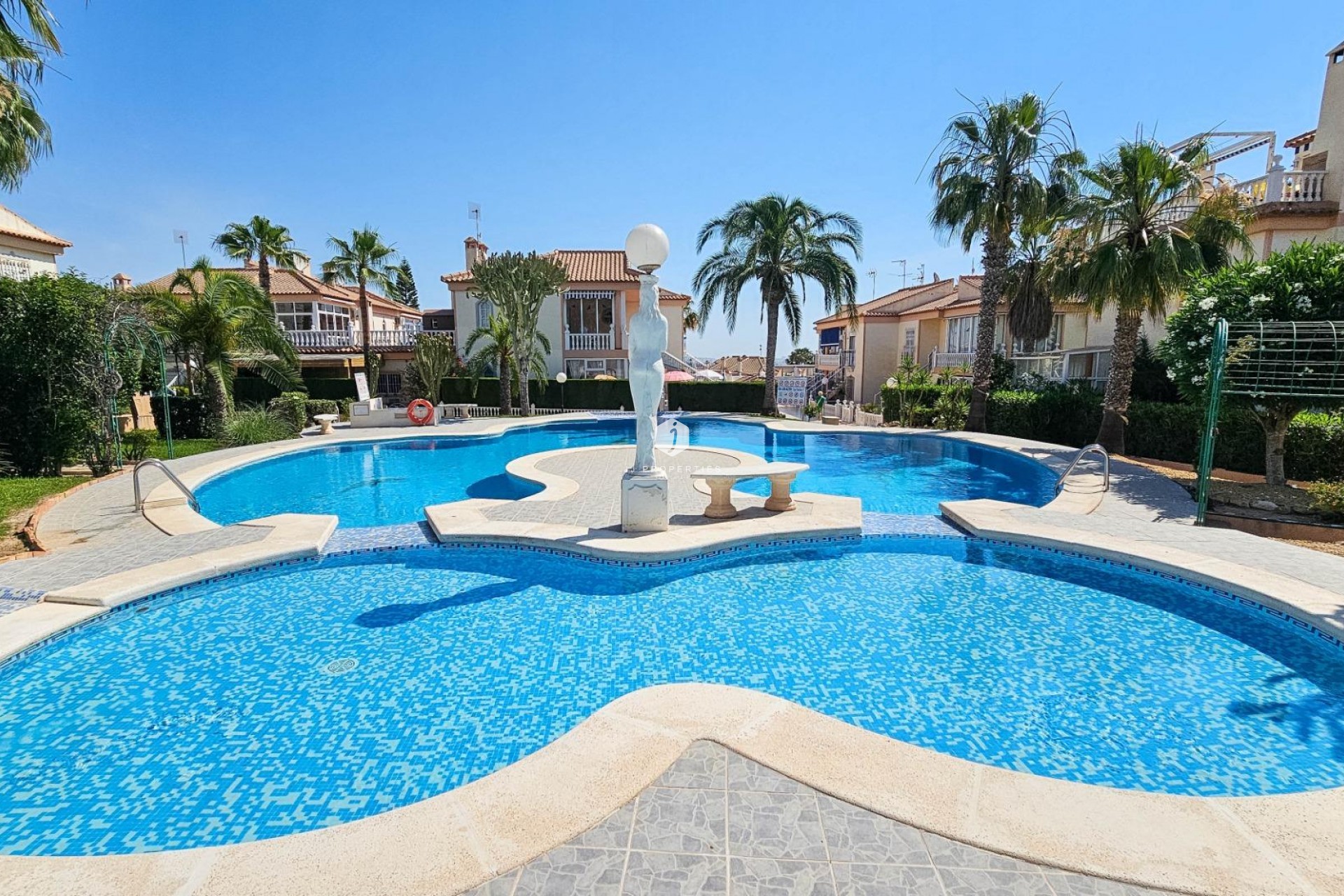 Resale - Bungalow -
Orihuela Costa - Los Altos