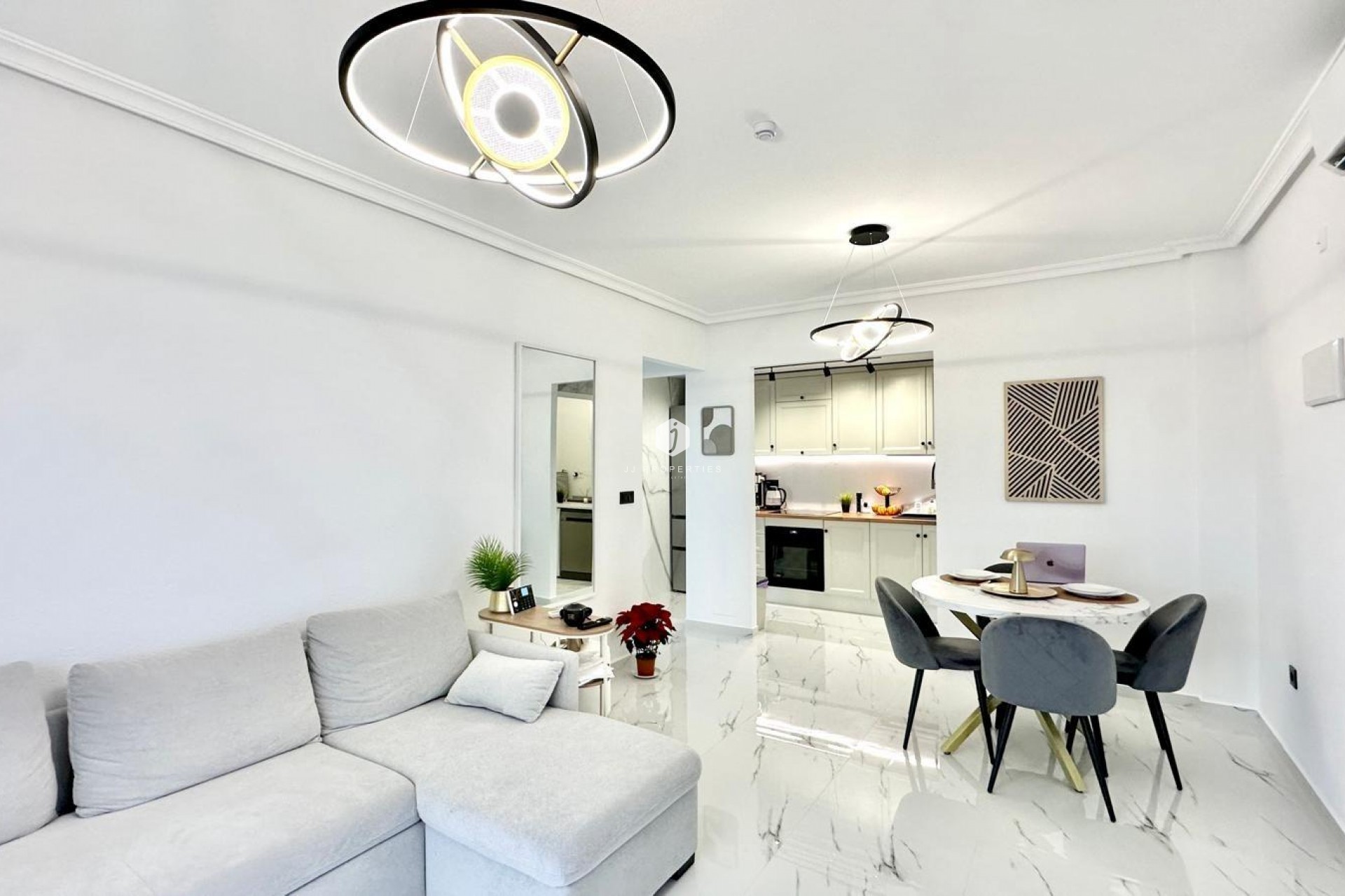 Resale - Bungalow -
Orihuela Costa - Playa Flamenca Norte