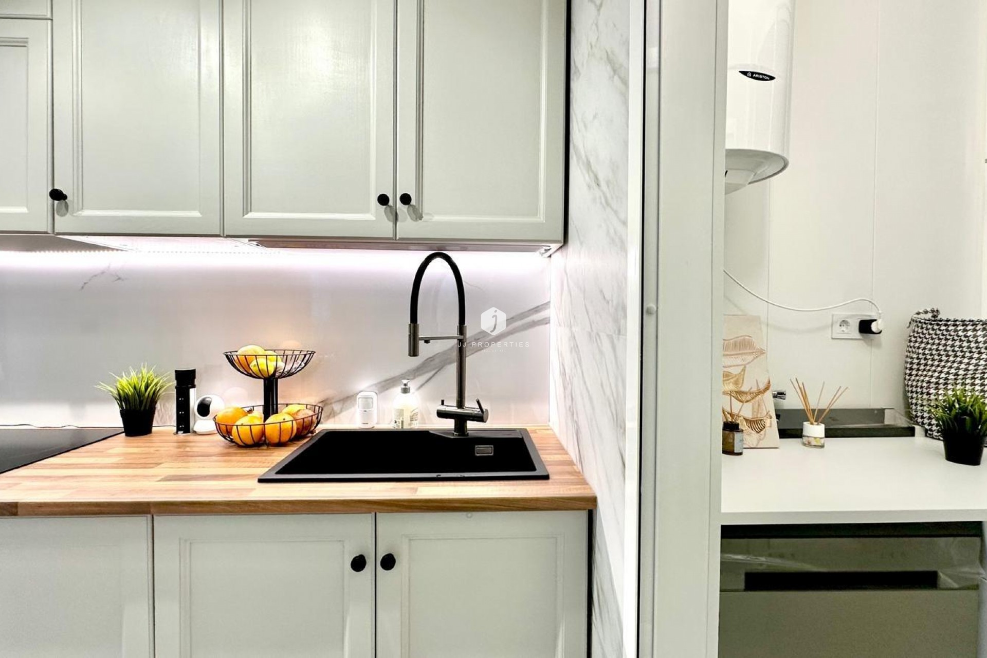 Resale - Bungalow -
Orihuela Costa - Playa Flamenca Norte