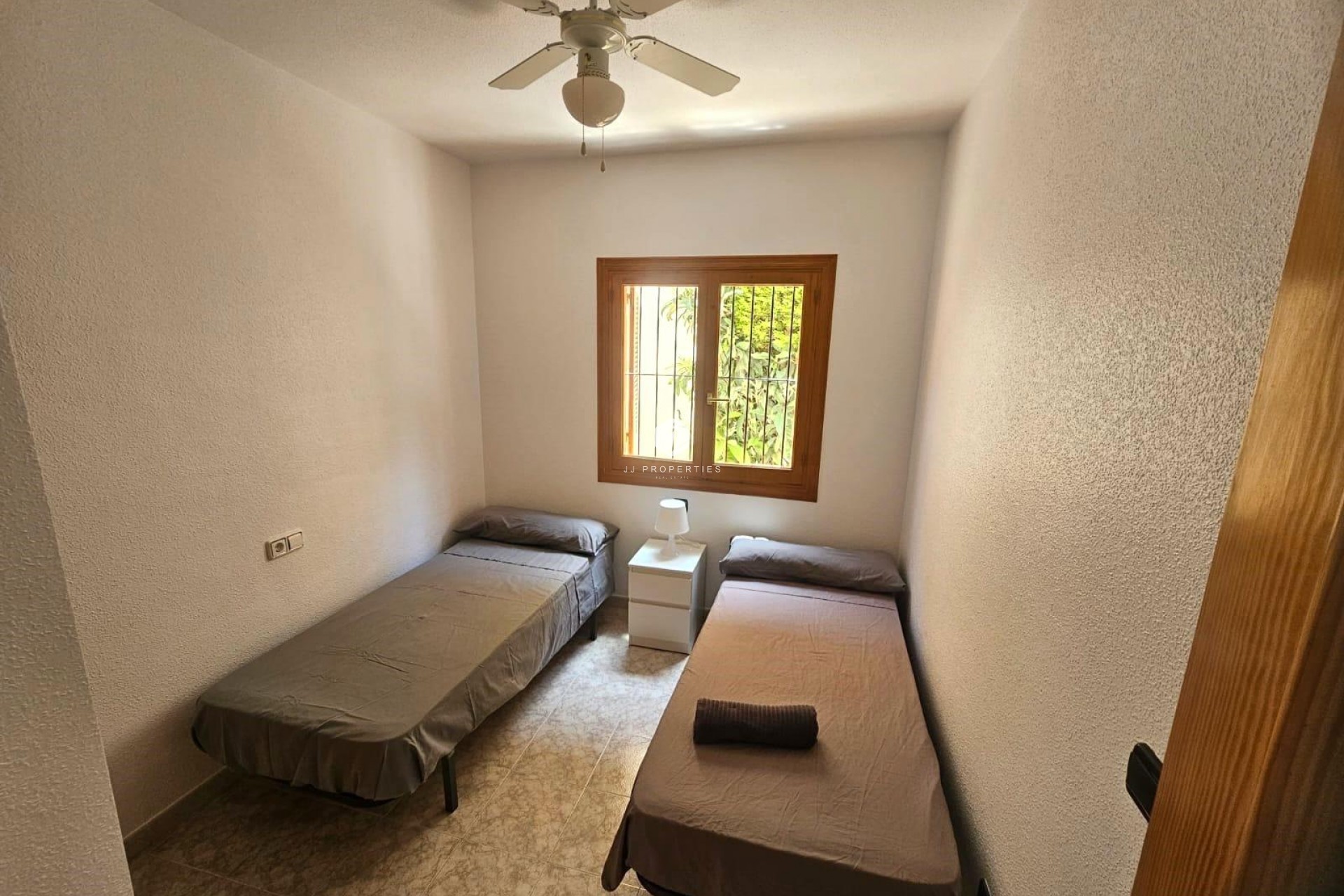 Resale - Bungalow -
Orihuela Costa - Playa Flamenca