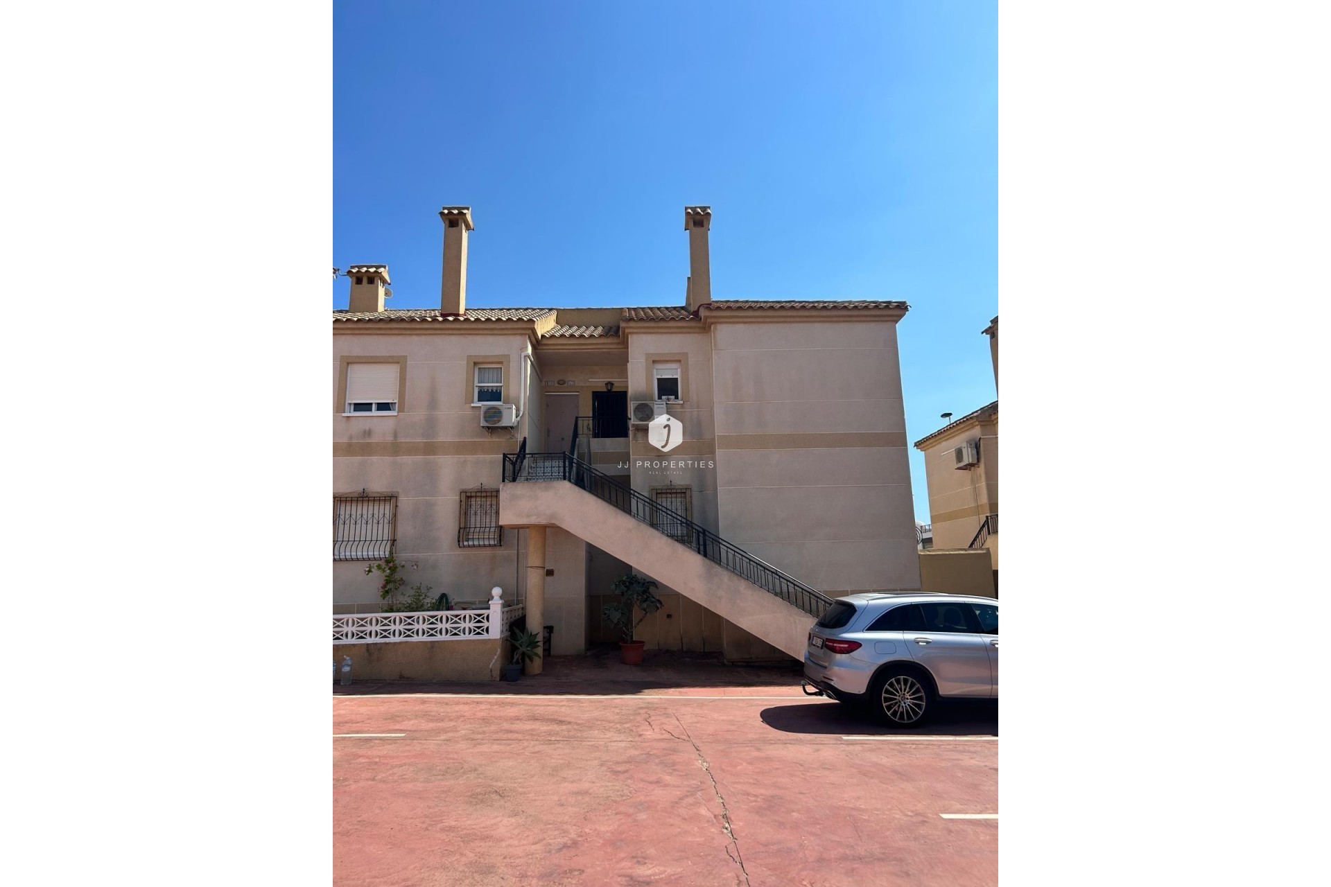 Resale - Bungalow -
Torrevieja - aguas nuevas