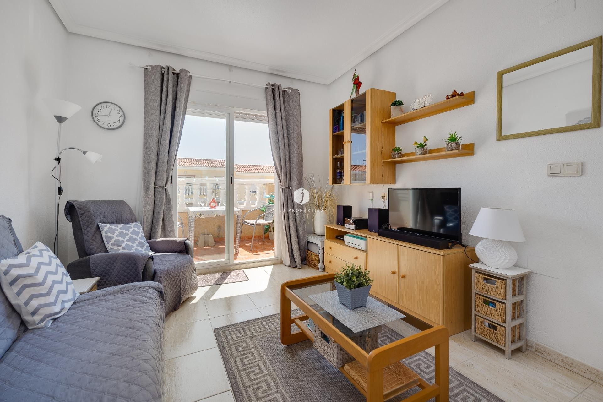 Resale - Bungalow -
Torrevieja - aguas nuevas