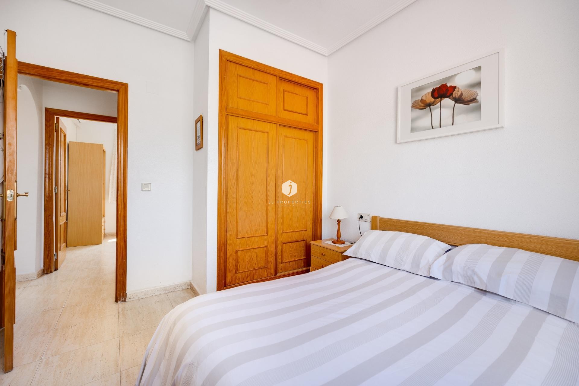Resale - Bungalow -
Torrevieja - aguas nuevas