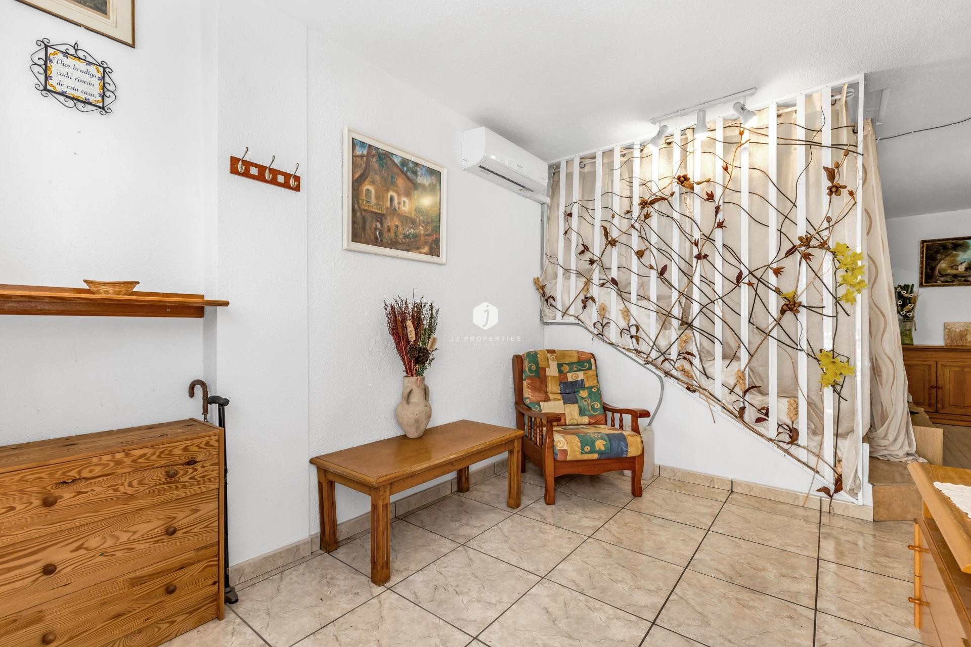 Resale - Bungalow -
Torrevieja - Centro
