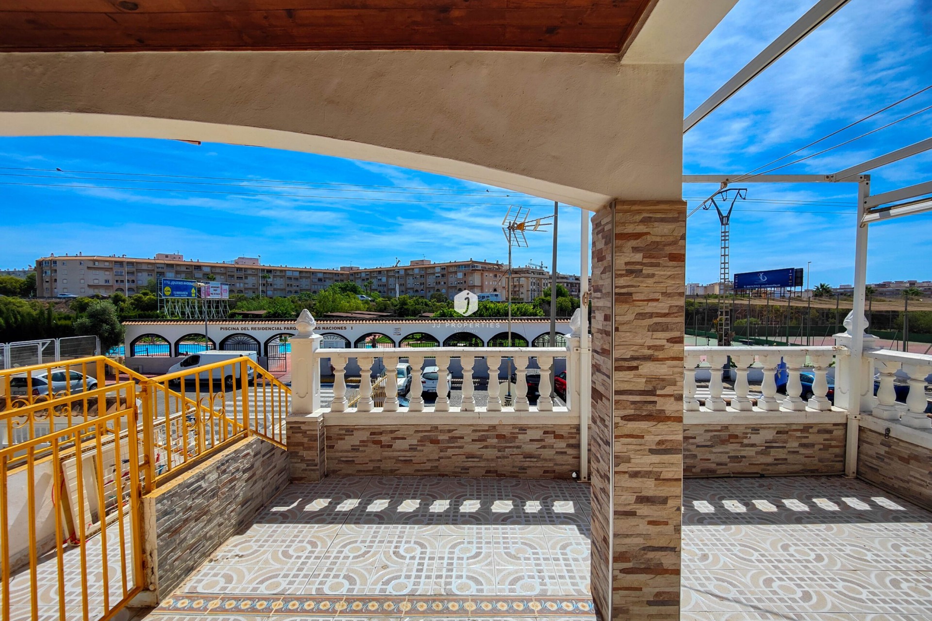 Resale - Bungalow -
Torrevieja - Costa Blanca