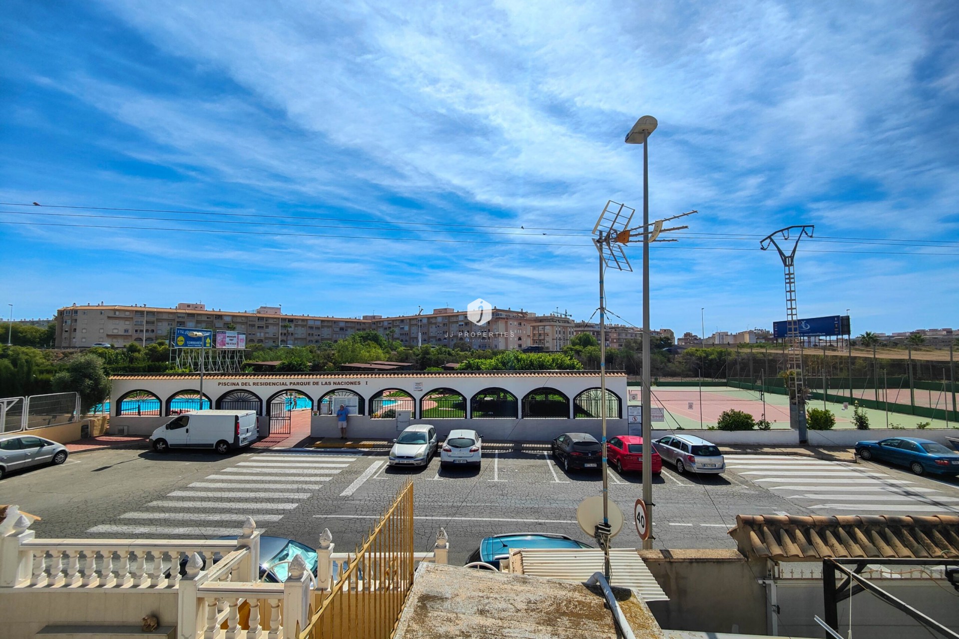 Resale - Bungalow -
Torrevieja - Costa Blanca