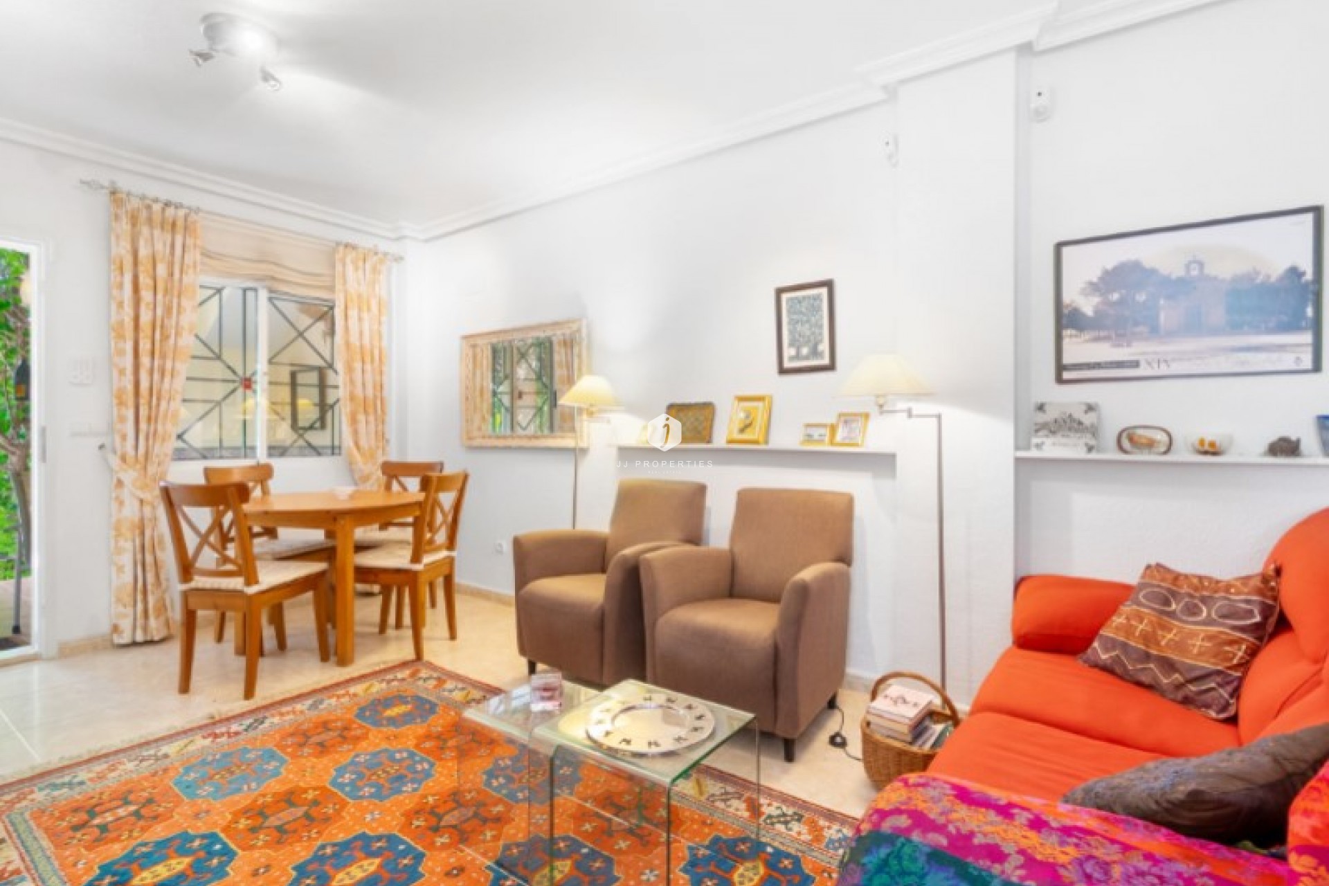 Resale - Bungalow -
Torrevieja - Costa Blanca