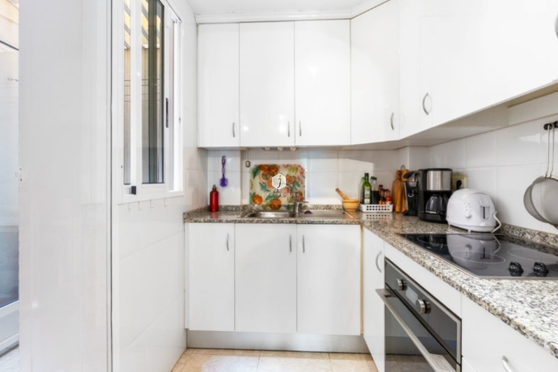 Resale - Bungalow -
Torrevieja - Costa Blanca