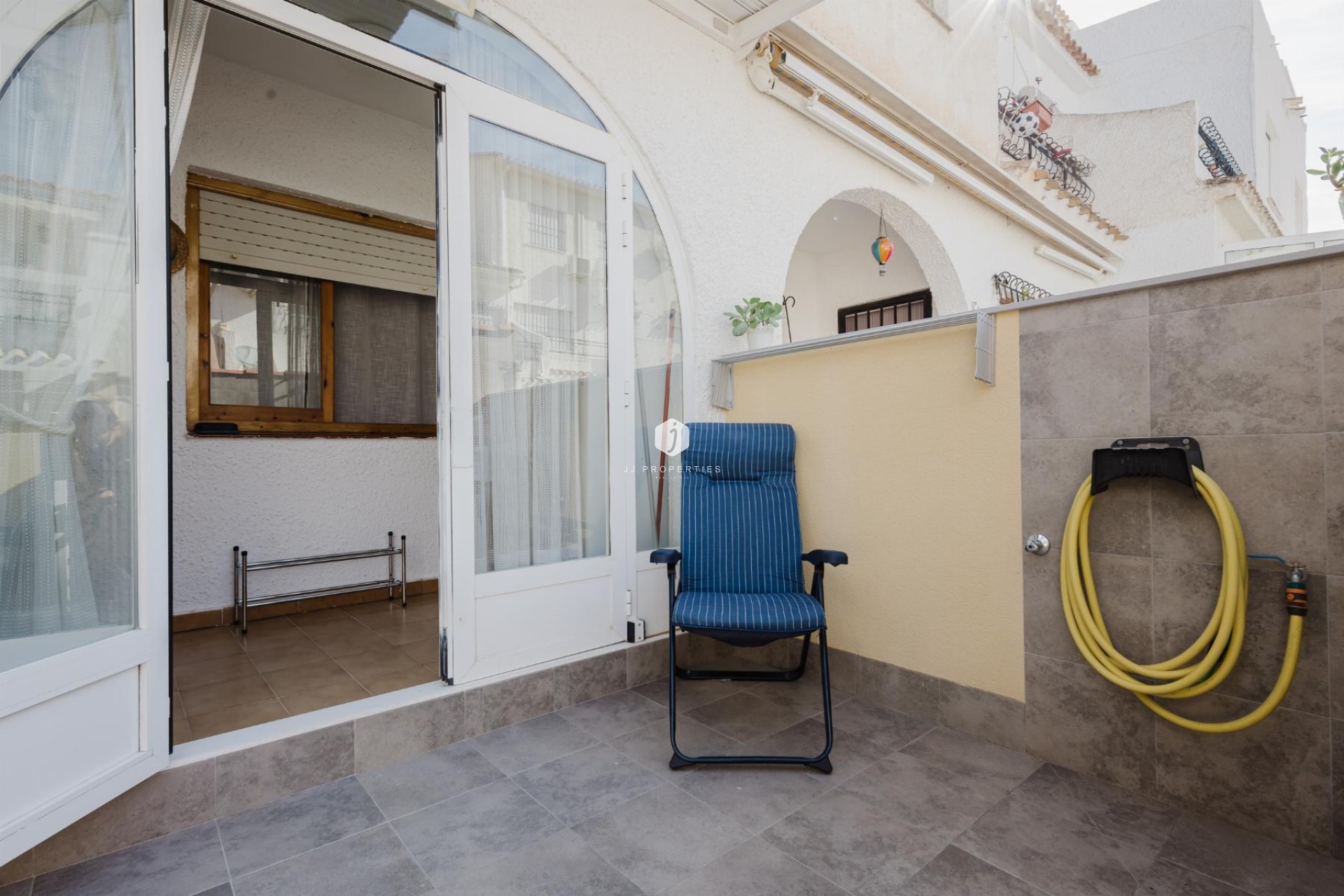 Resale - Bungalow -
Torrevieja - Costa Blanca