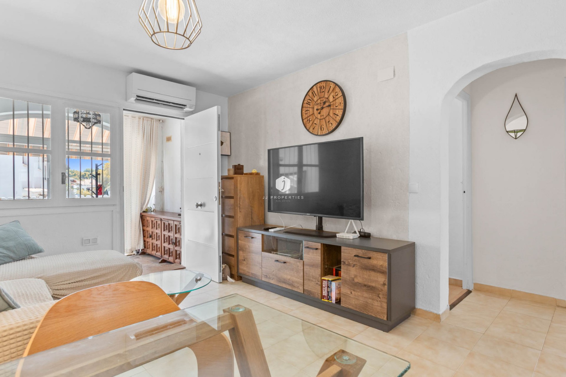 Resale - Bungalow -
Torrevieja - Costa Blanca