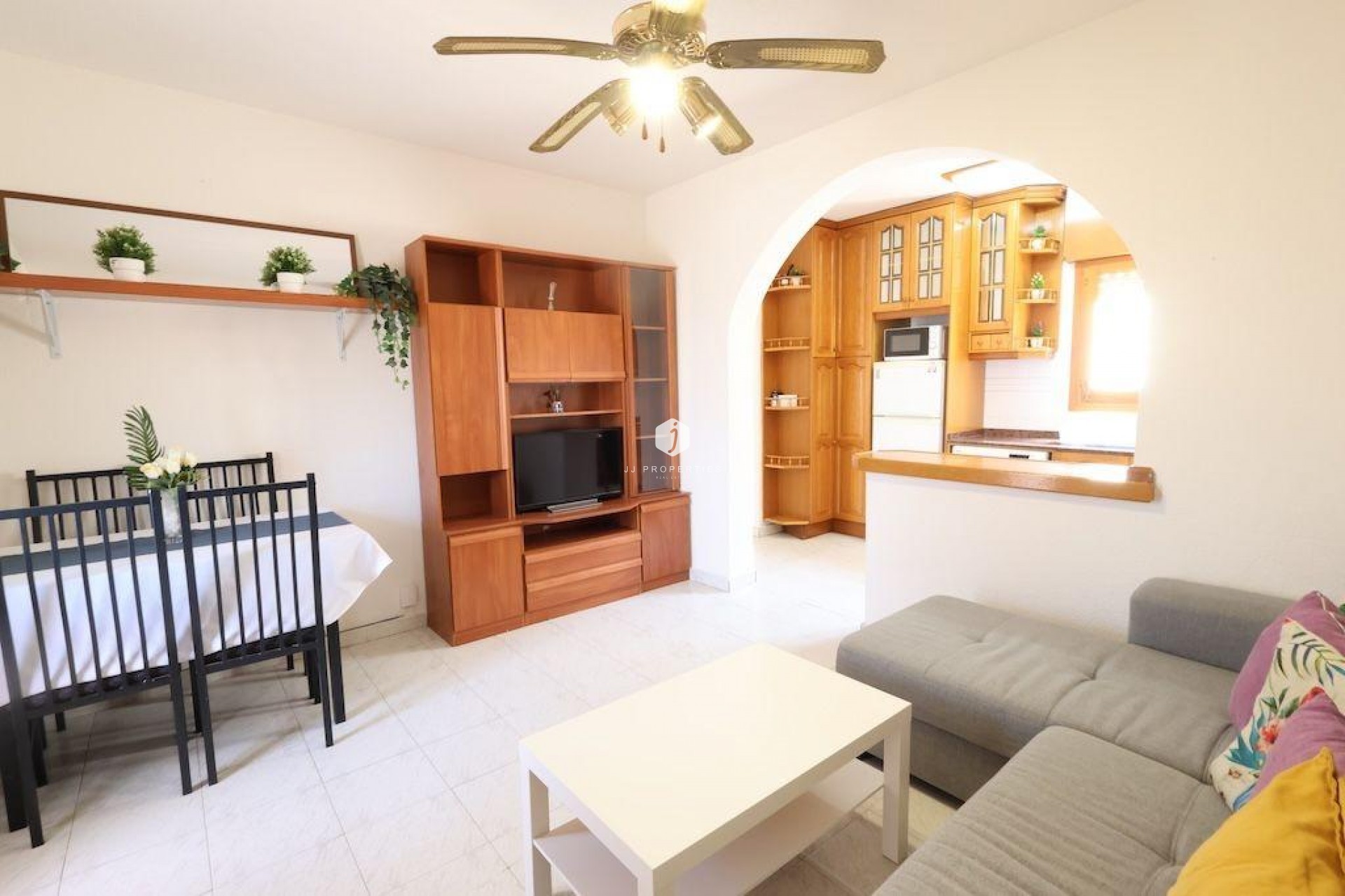 Resale - Bungalow -
Torrevieja - Costa Blanca