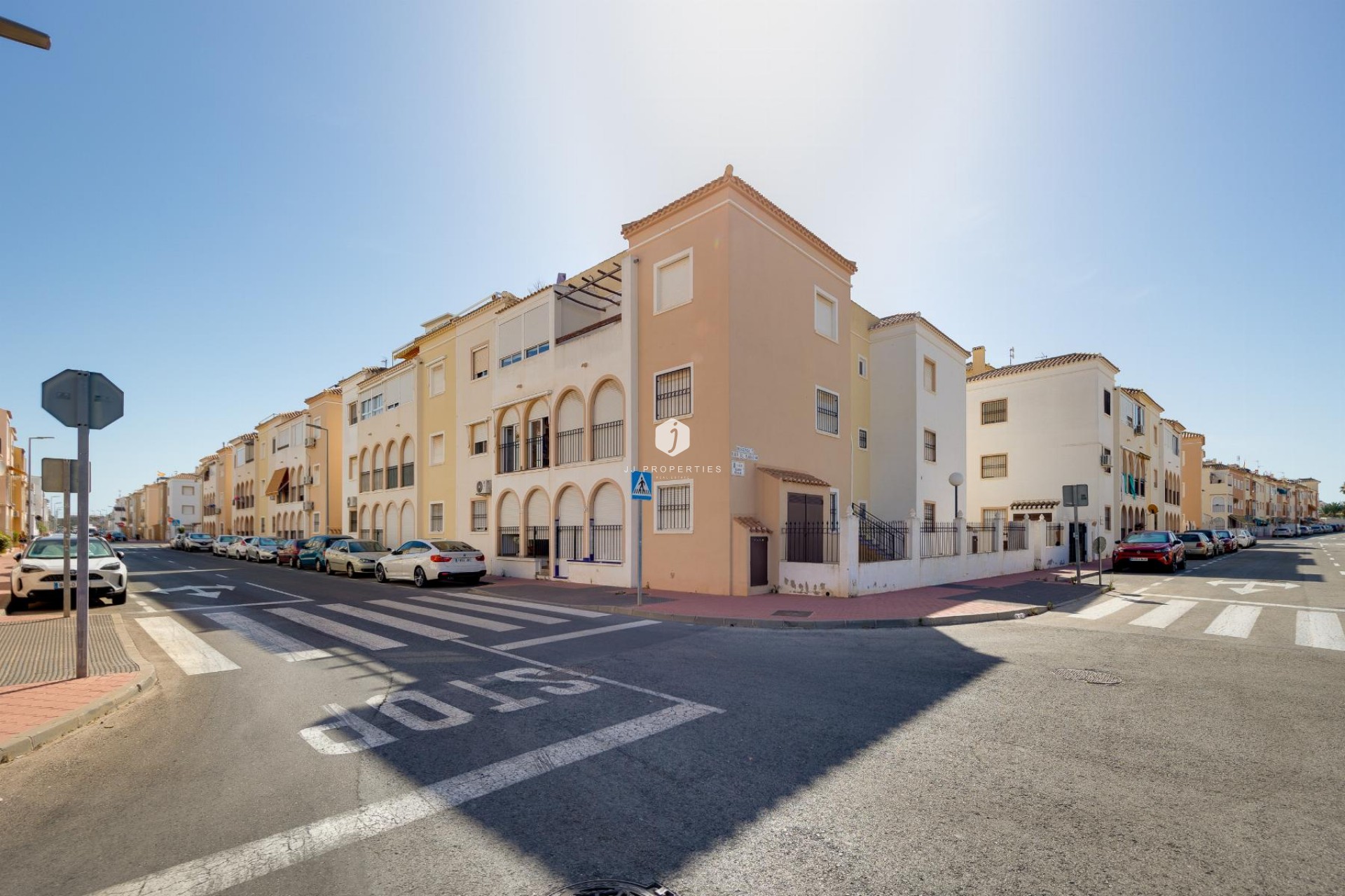Resale - Bungalow -
Torrevieja - Costa Blanca