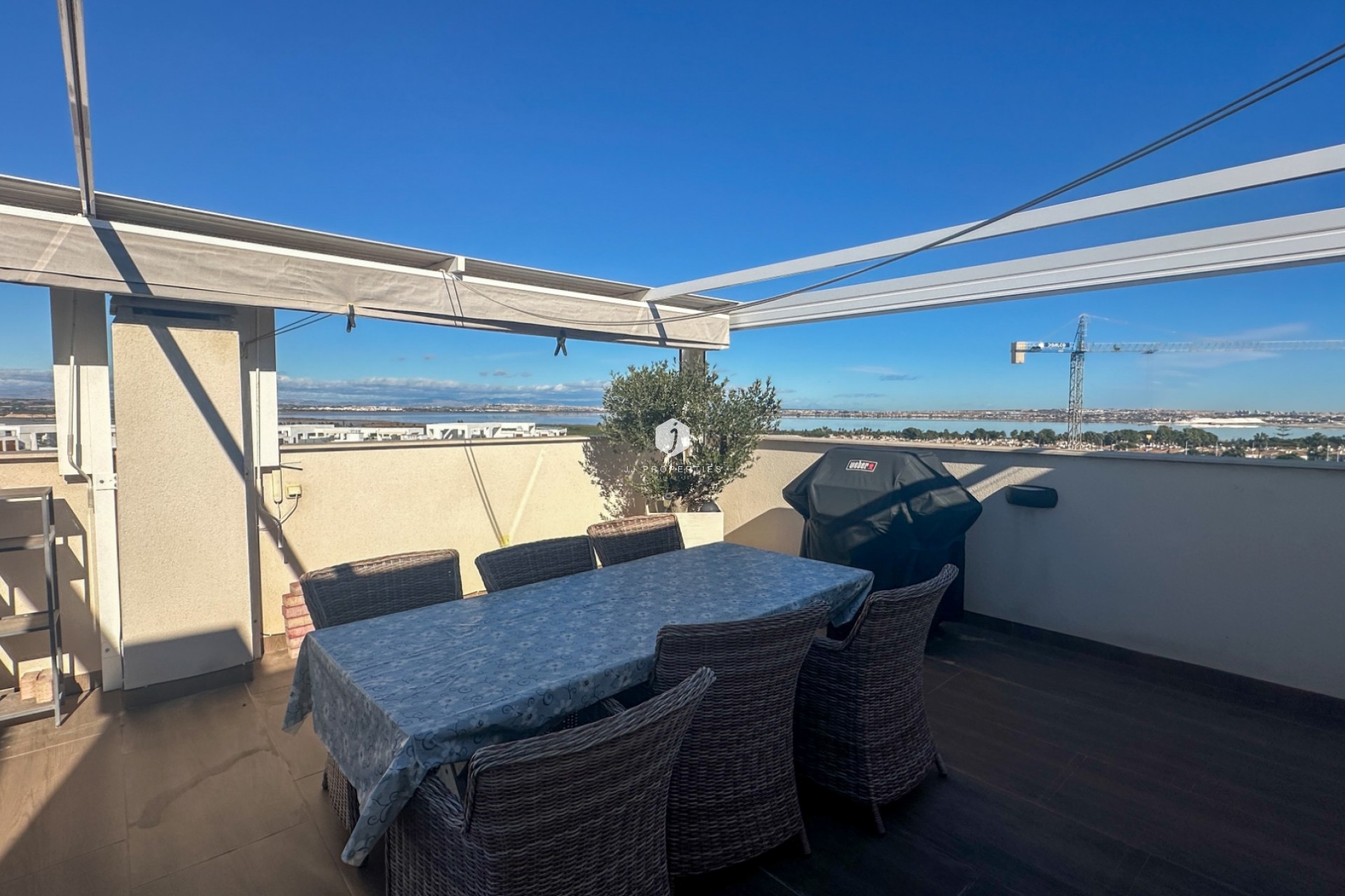 Resale - Bungalow -
Torrevieja - Costa Blanca