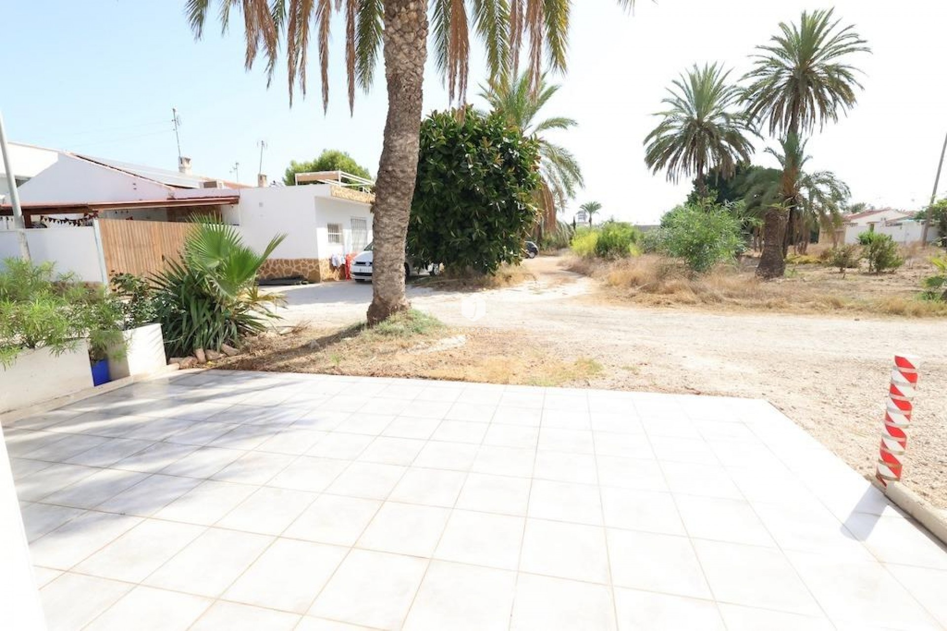 Resale - Bungalow -
Torrevieja - Costa Blanca
