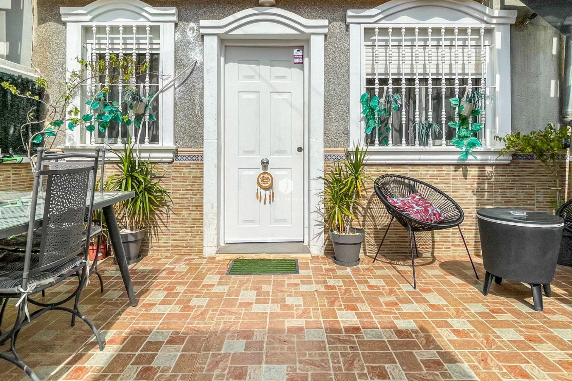 Resale - Bungalow -
Torrevieja - Costa Blanca