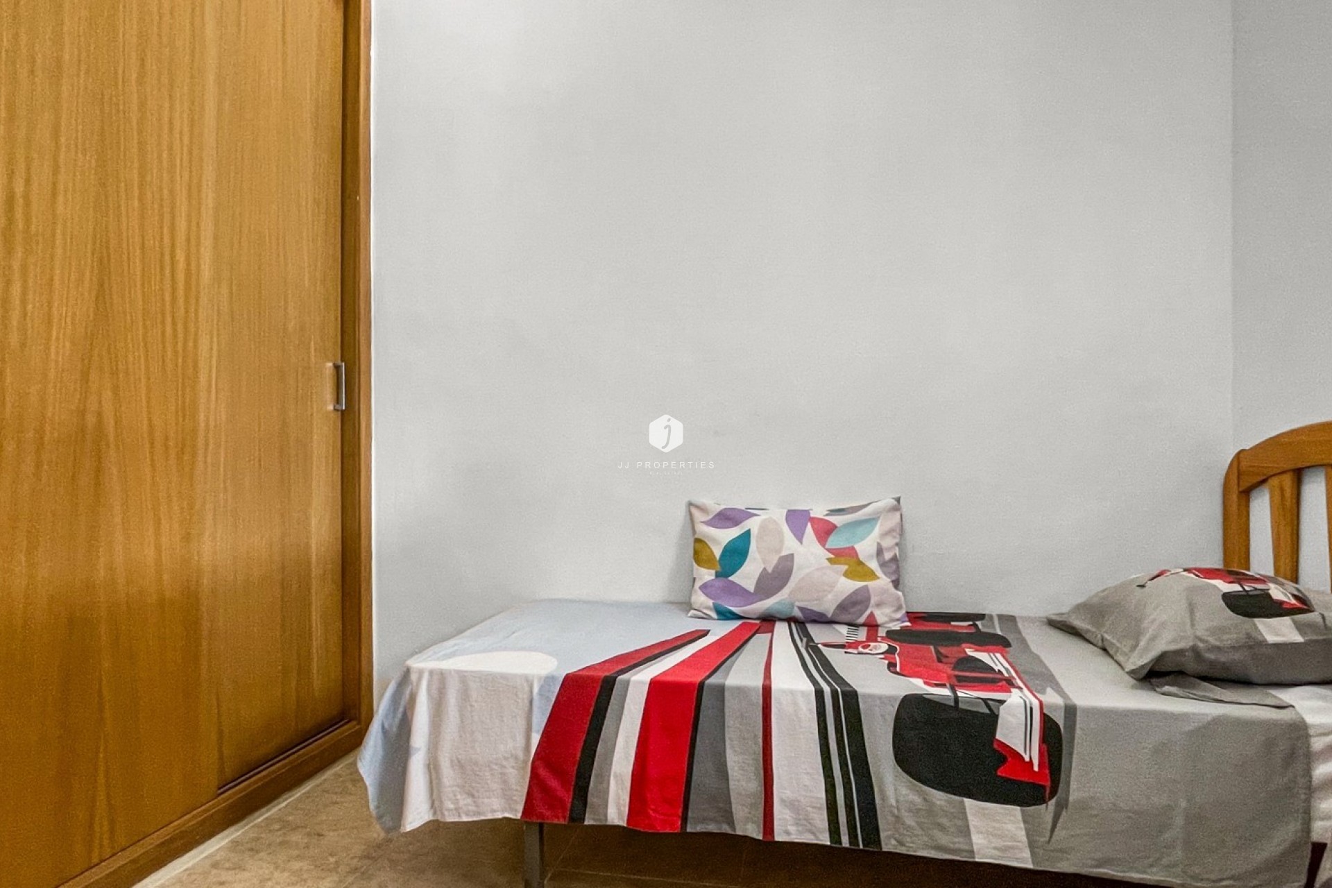Resale - Bungalow -
Torrevieja - Costa Blanca