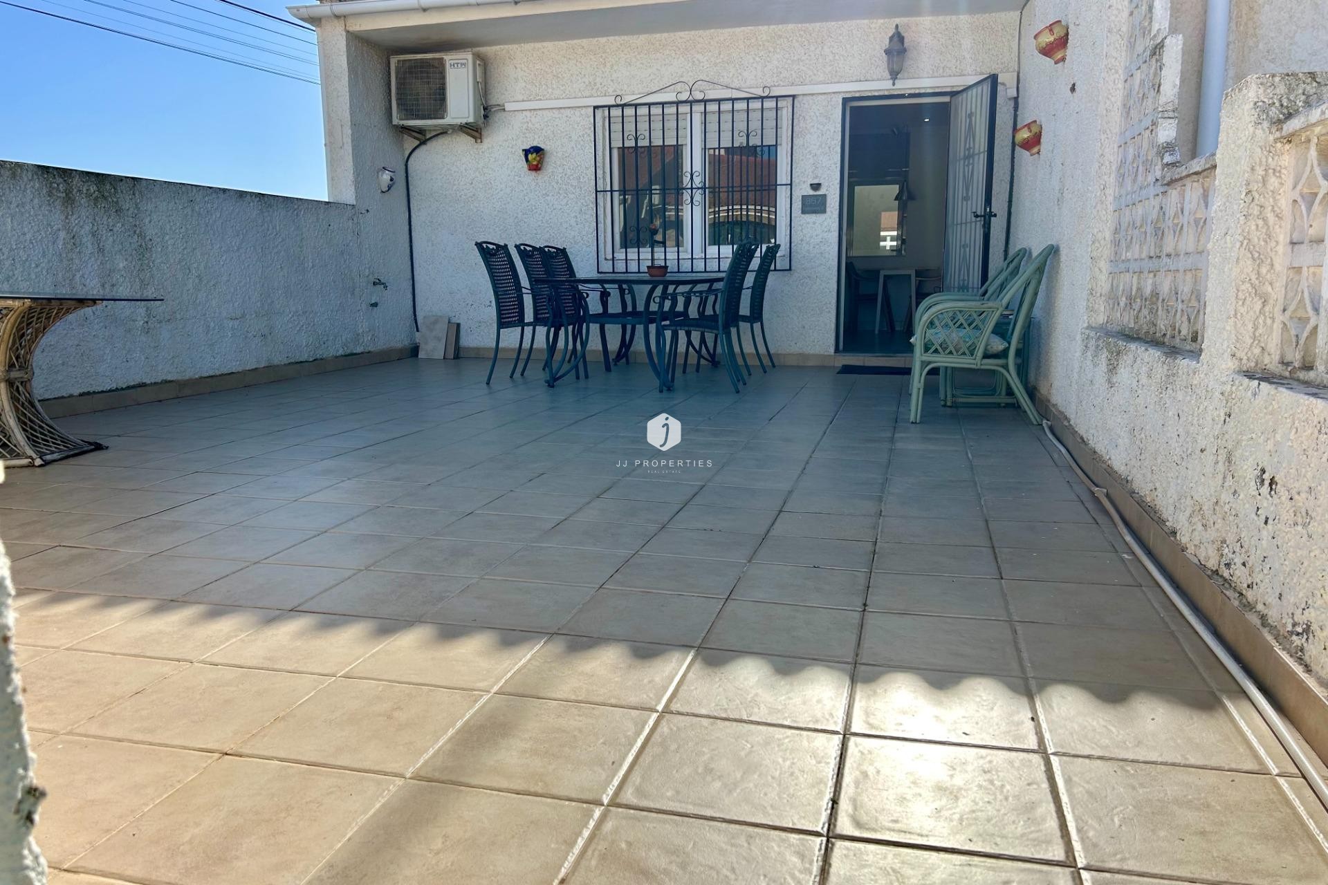 Resale - Bungalow -
Torrevieja - El Limonar